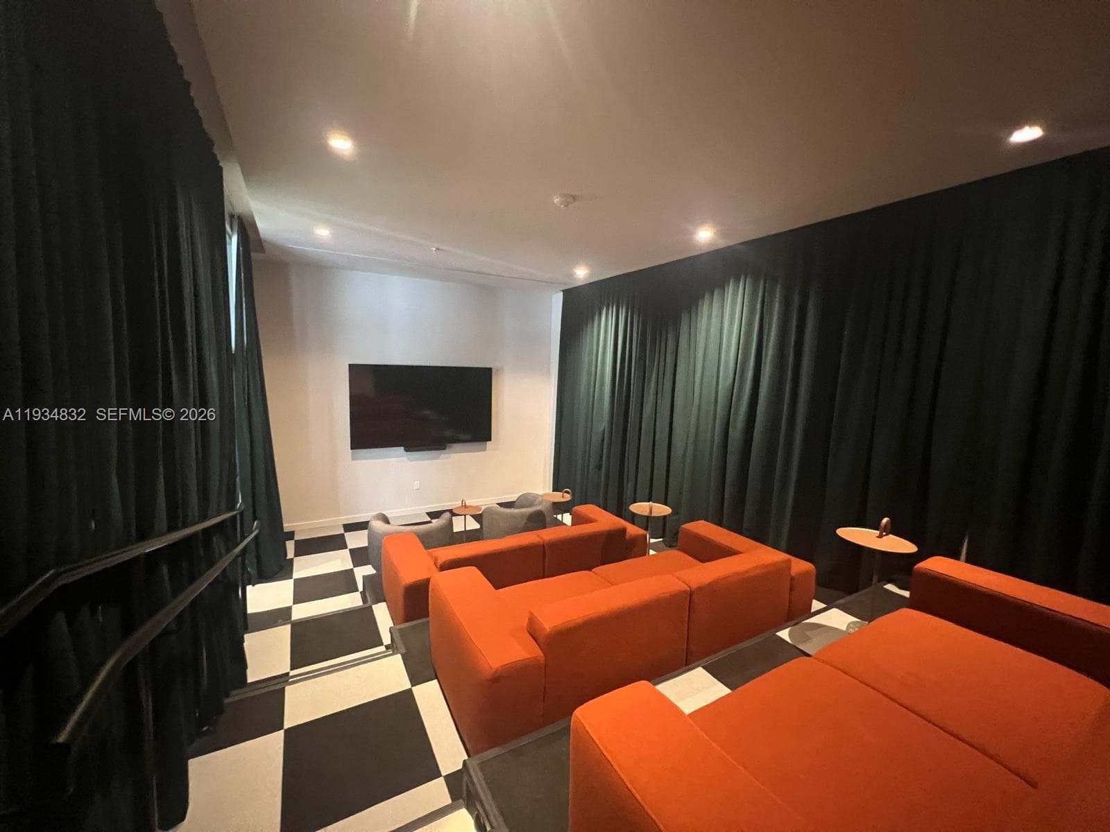 11 NE 6 ST # 2709, Miami FL 33132