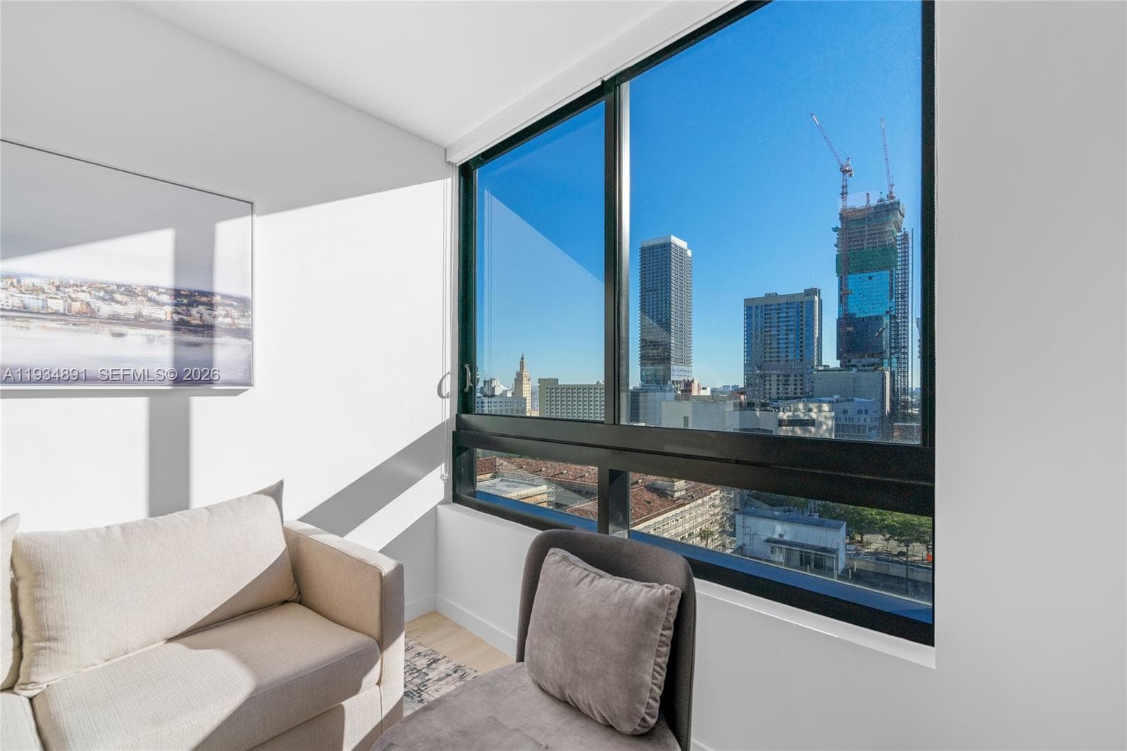 225 N Miami Ave # 1405, Miami FL 33132
