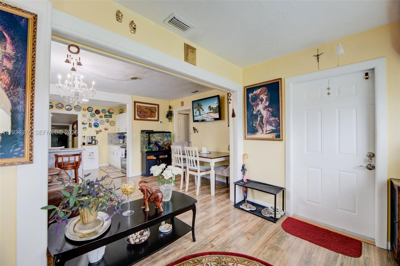 1911 NW 52nd St, Miami FL 33142