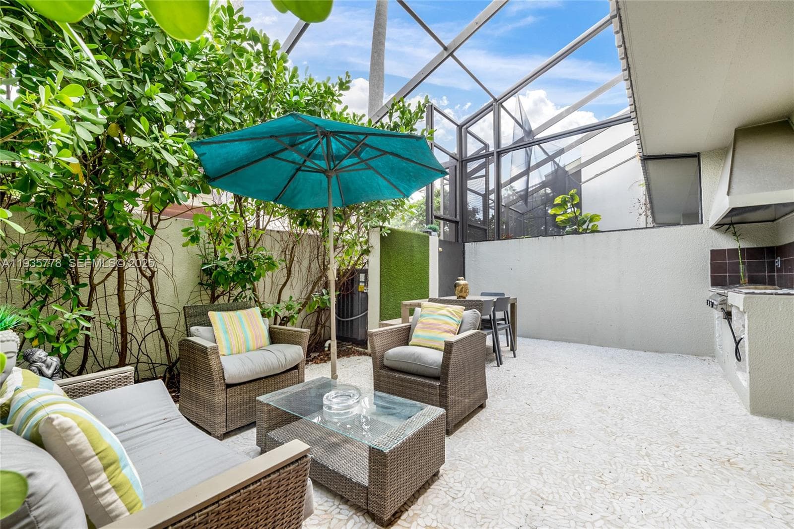 7075 SW 67th Ave # 14, South Miami FL 33143