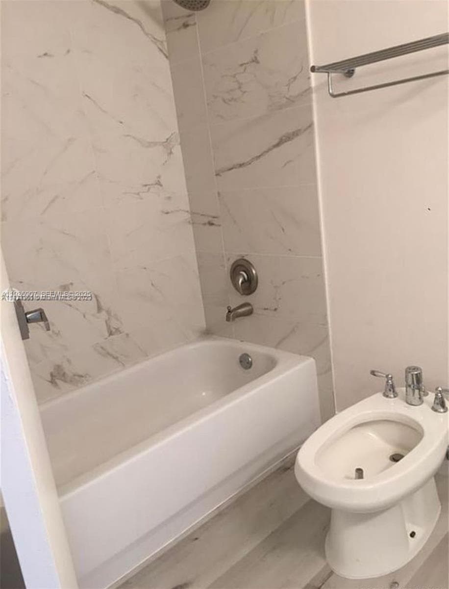 1824 Brickell Ave # 2B, Miami FL 33129