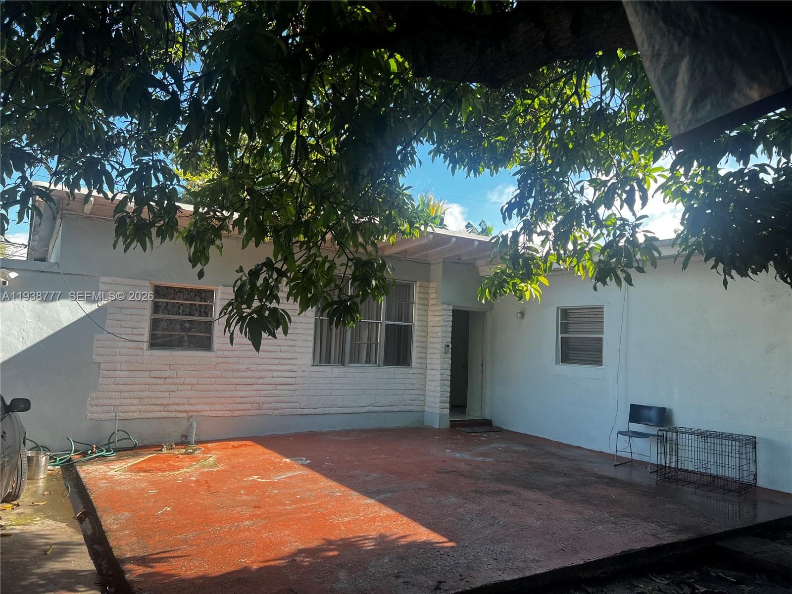289 NW 109th St, Miami FL 33168