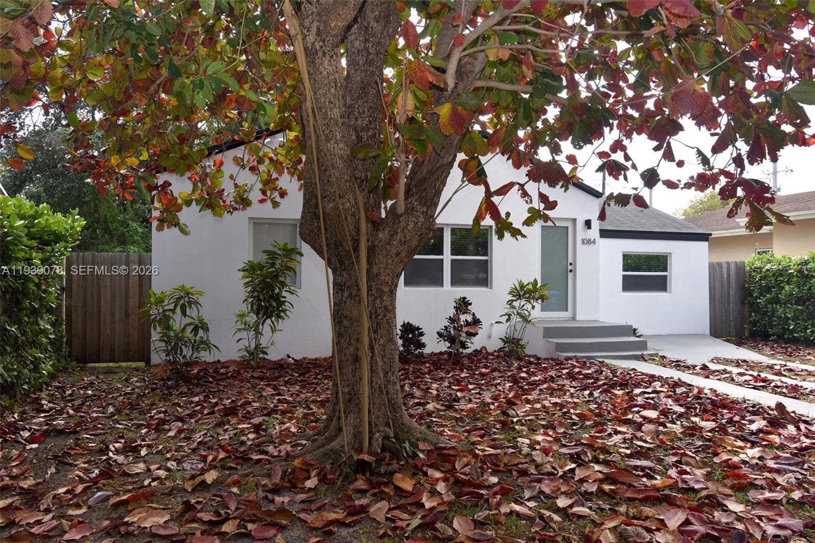 1084 NW 66th St, Miami FL 33150