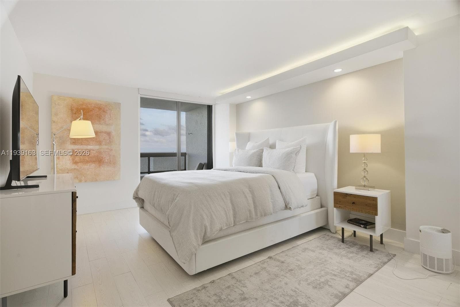 2555 Collins Ave # 2105, Miami Beach FL 33140