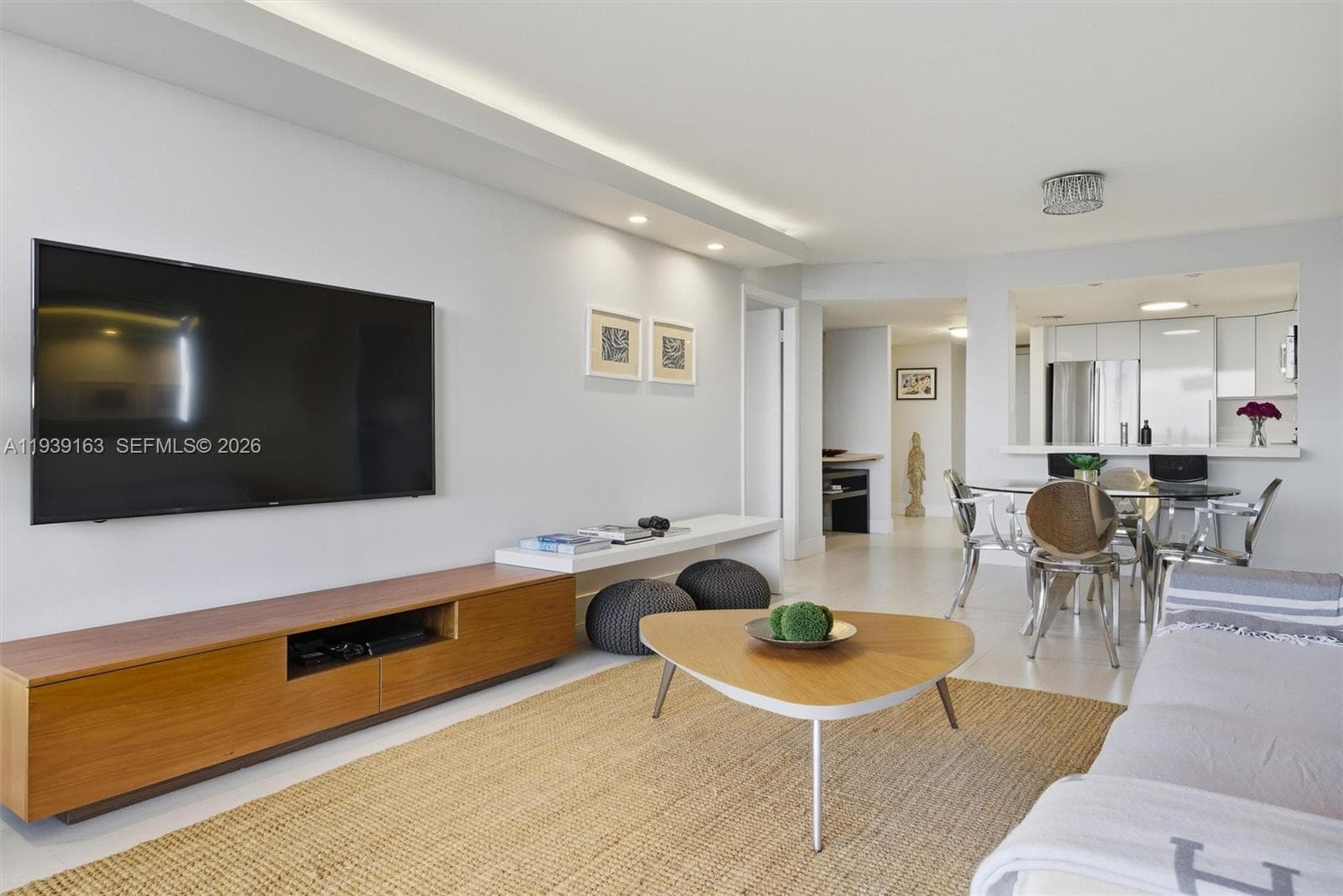 2555 Collins Ave # 2105, Miami Beach FL 33140