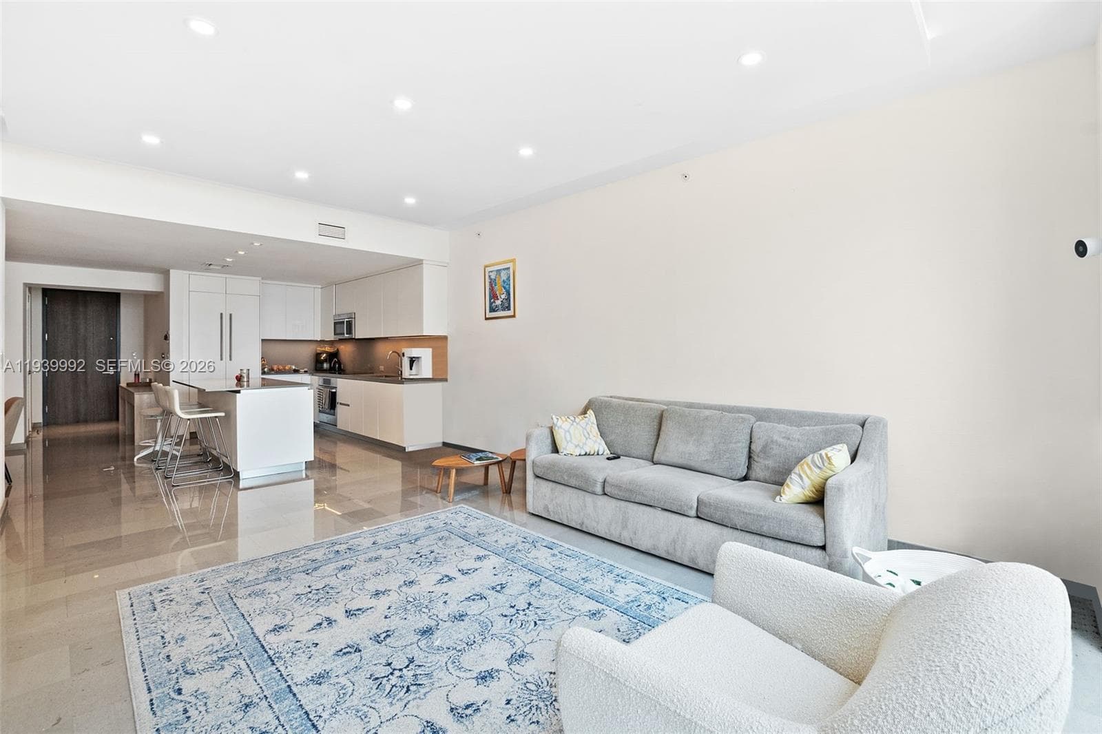68 SE 6th Street # 805, Miami FL 33131