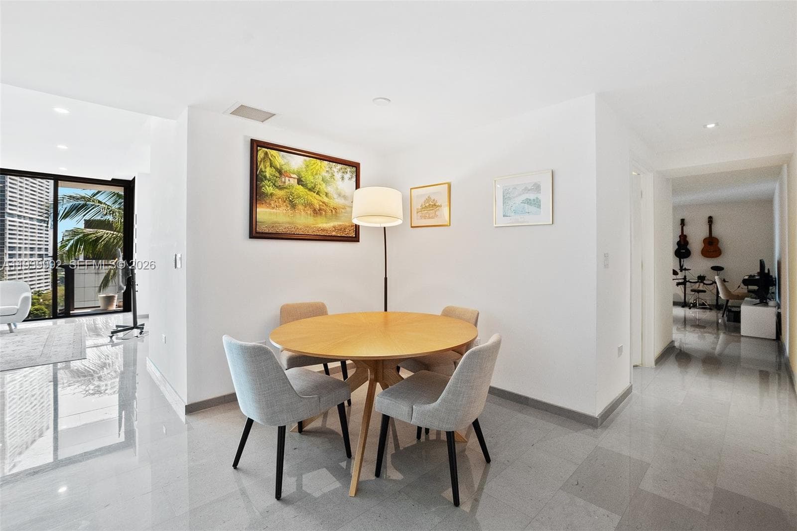 68 SE 6th Street # 805, Miami FL 33131