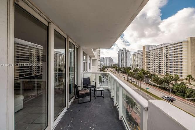 5601 Collins Ave # 825, Miami Beach FL 33140