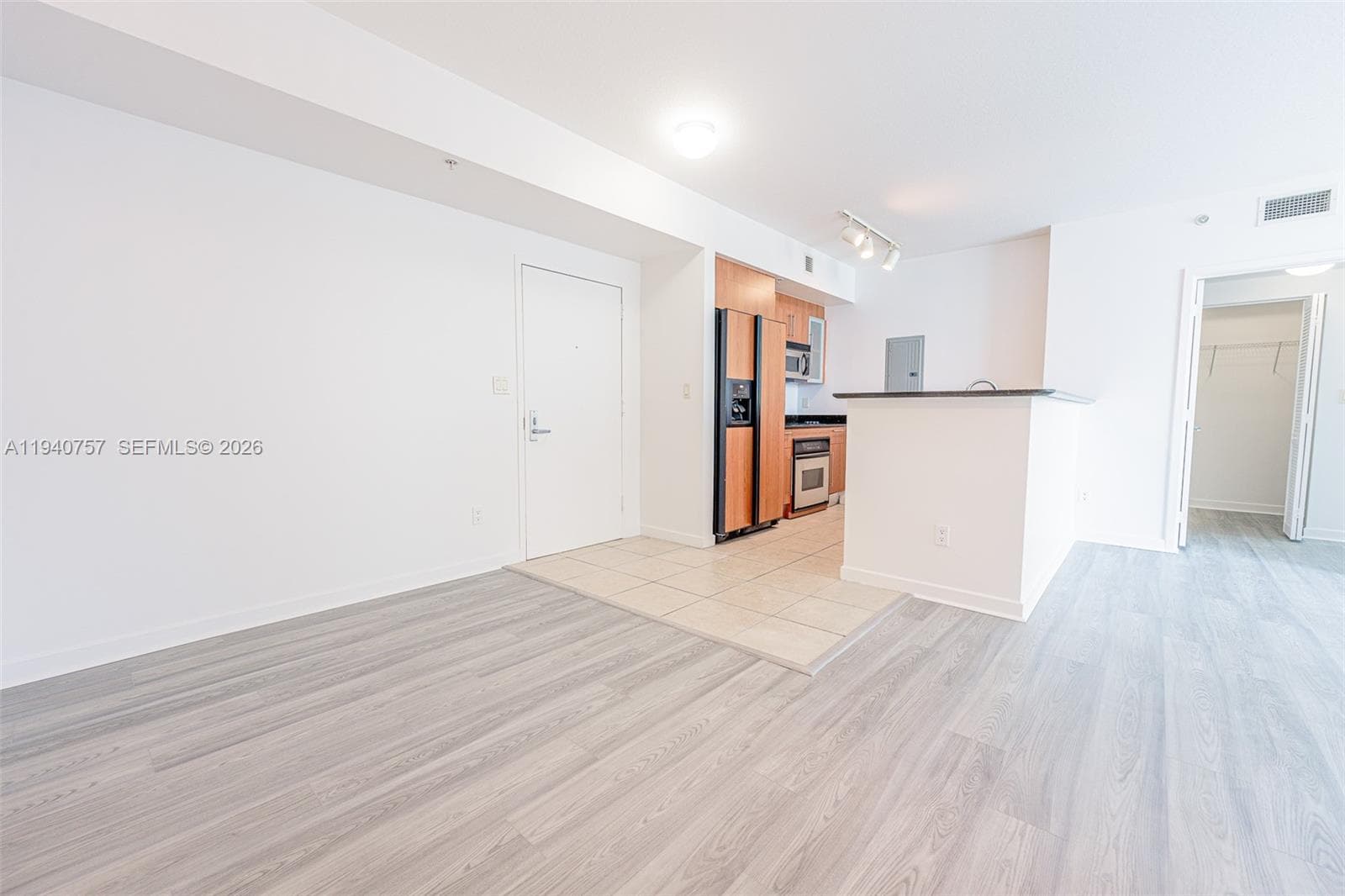 335 S Biscayne Blvd # 1108, Miami FL 33131