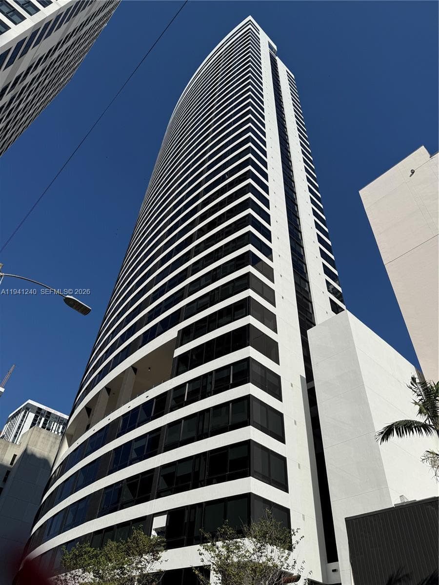 225 N MIAMI AVE # 3505, Miami FL 33132