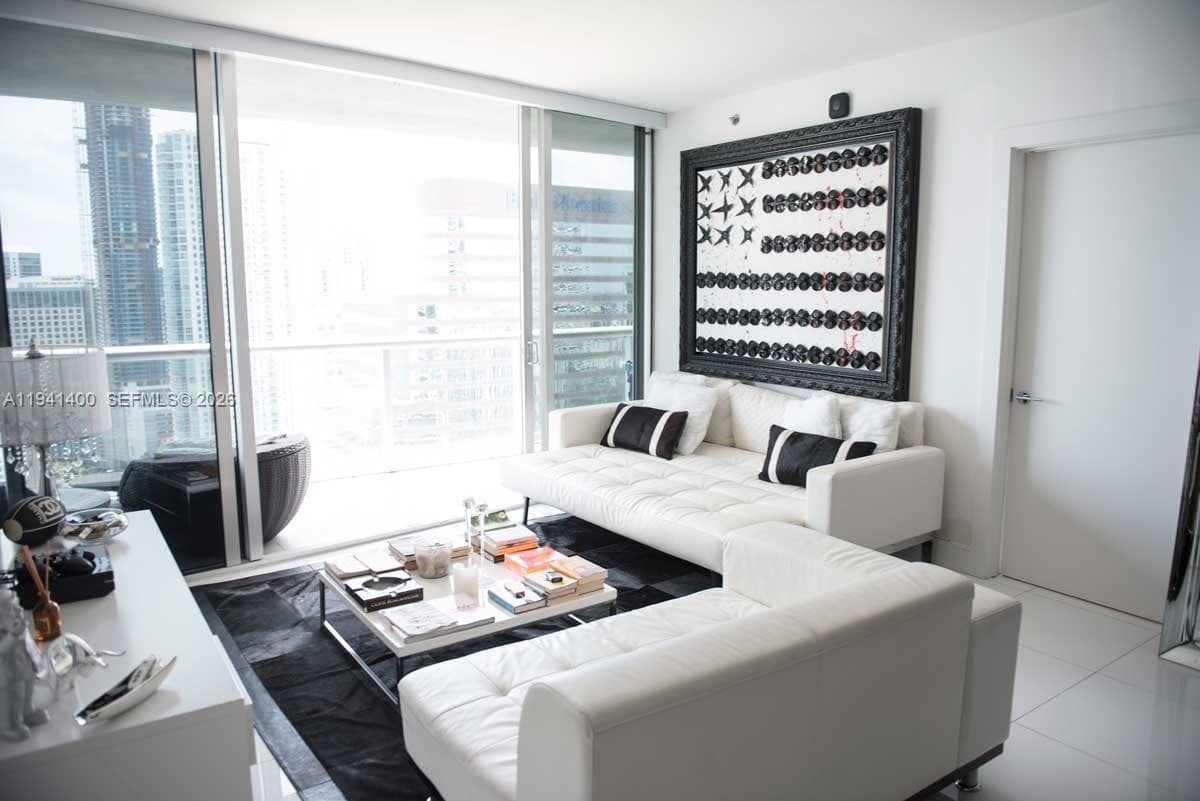 495 Brickell Ave # 3805, Miami FL 33131