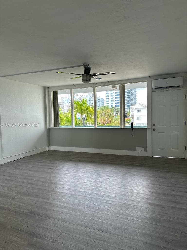6484 Indian Creek Dr # 220, Miami Beach FL 33141