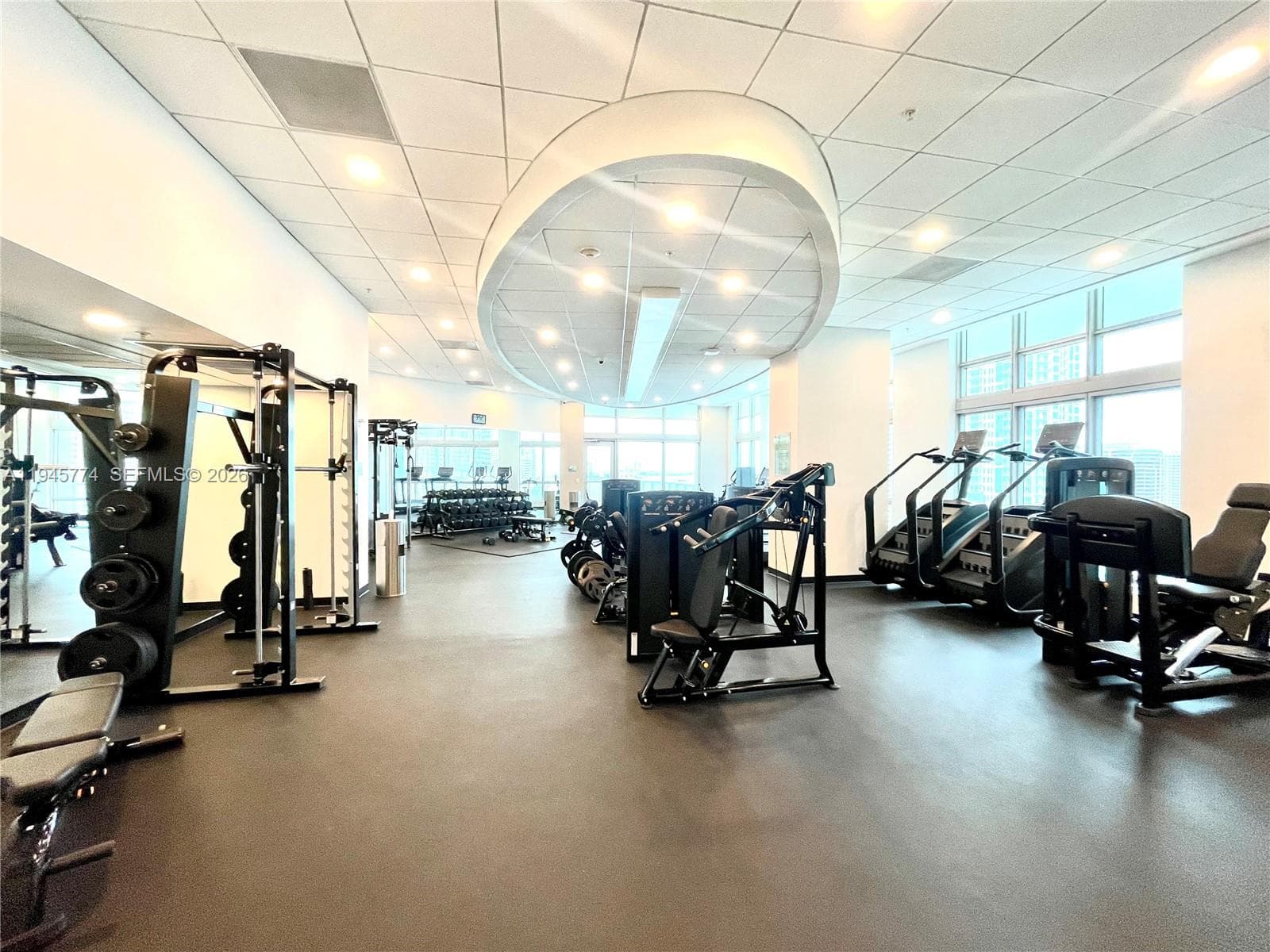 300 S Biscayne Blvd # 1803, Miami FL 33131