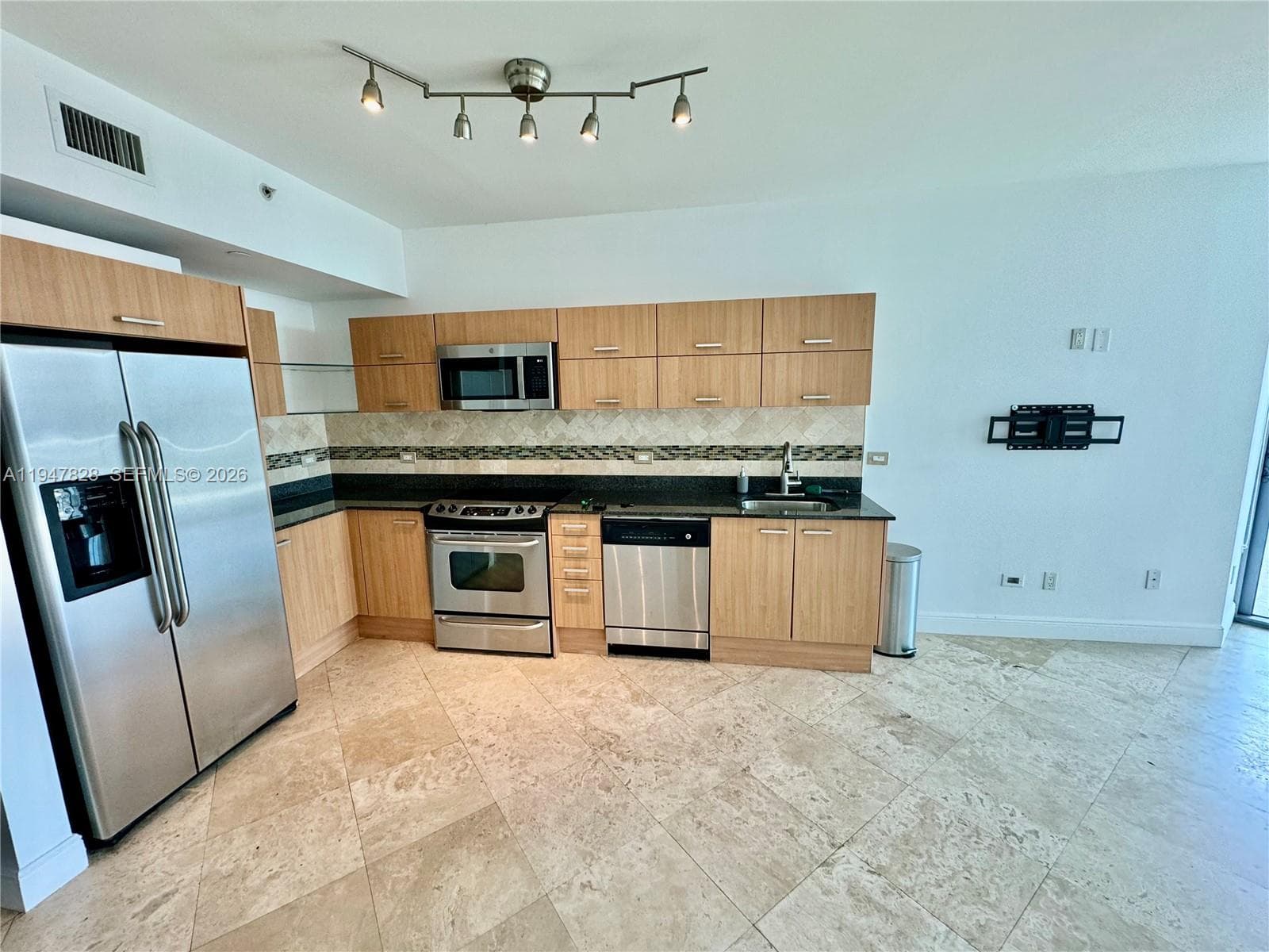 350 S Miami Ave # 2912, Miami FL 33130
