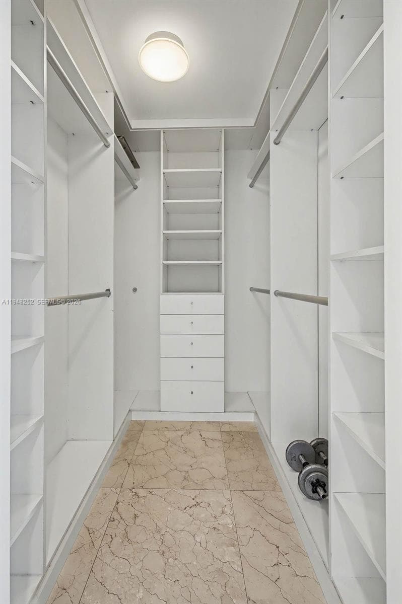5025 Collins Ave # 903, Miami Beach FL 33140