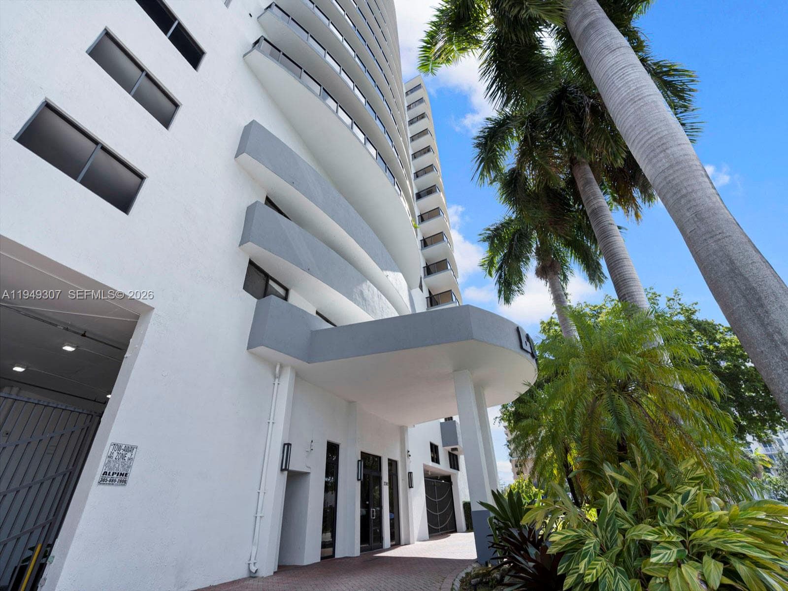 2301 SW 27th Ave # 1403, Miami FL 33145