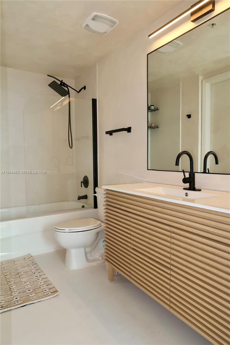 1861 NW S River Dr # 2505, Miami FL 33125
