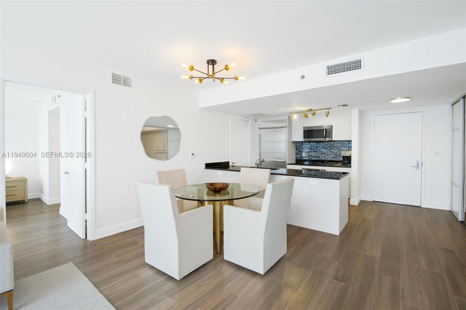 50 Biscayne Blvd # 3904, Miami FL 33132