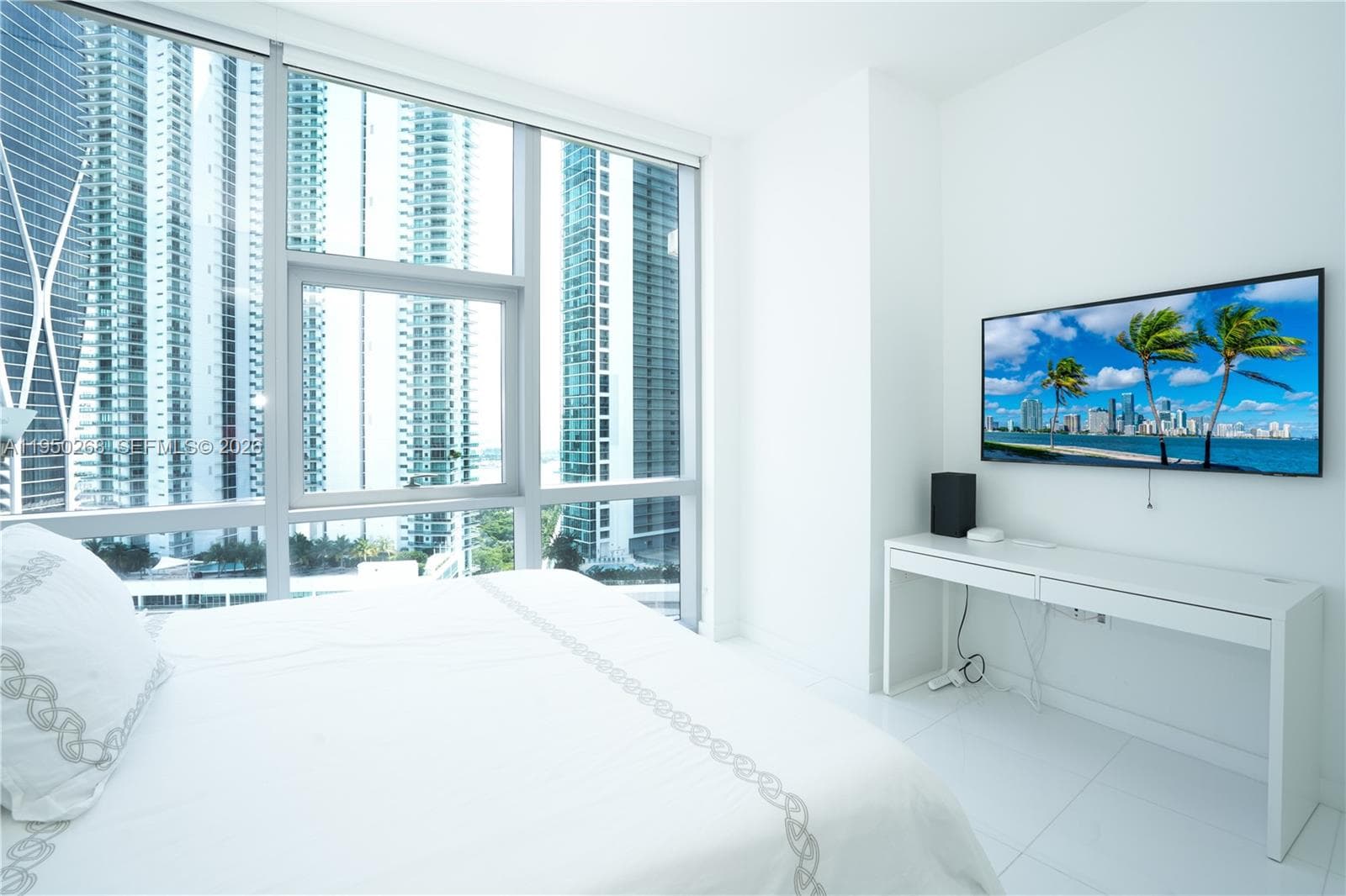 851 NE 1st Ave # 2101, Miami FL 33132
