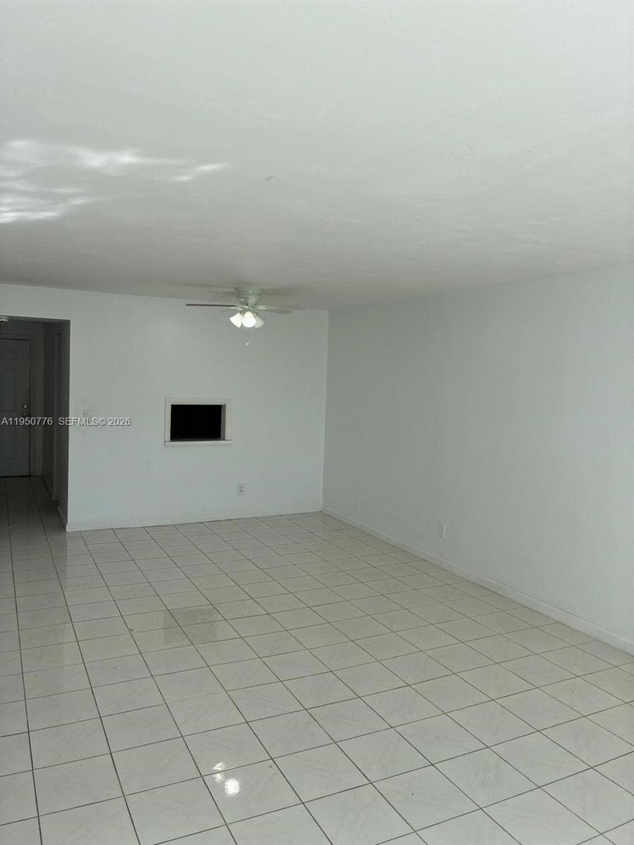 1450 NE 191st St # 205, Miami FL 33179