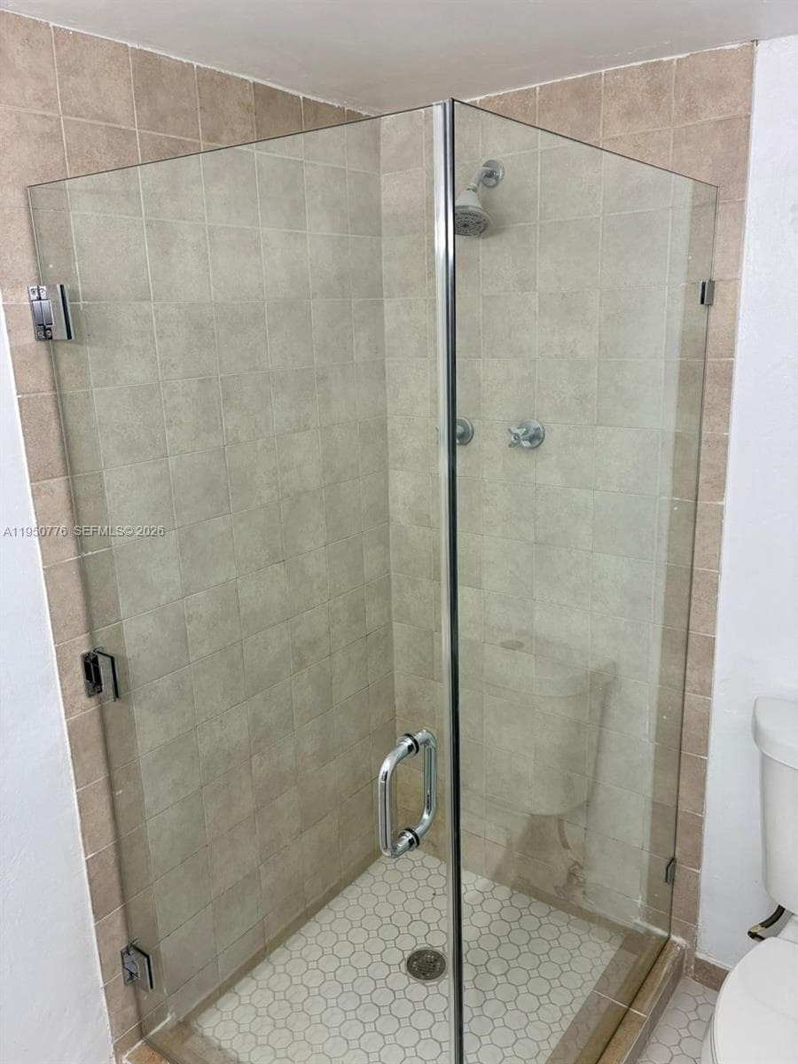 1450 NE 191st St # 205, Miami FL 33179