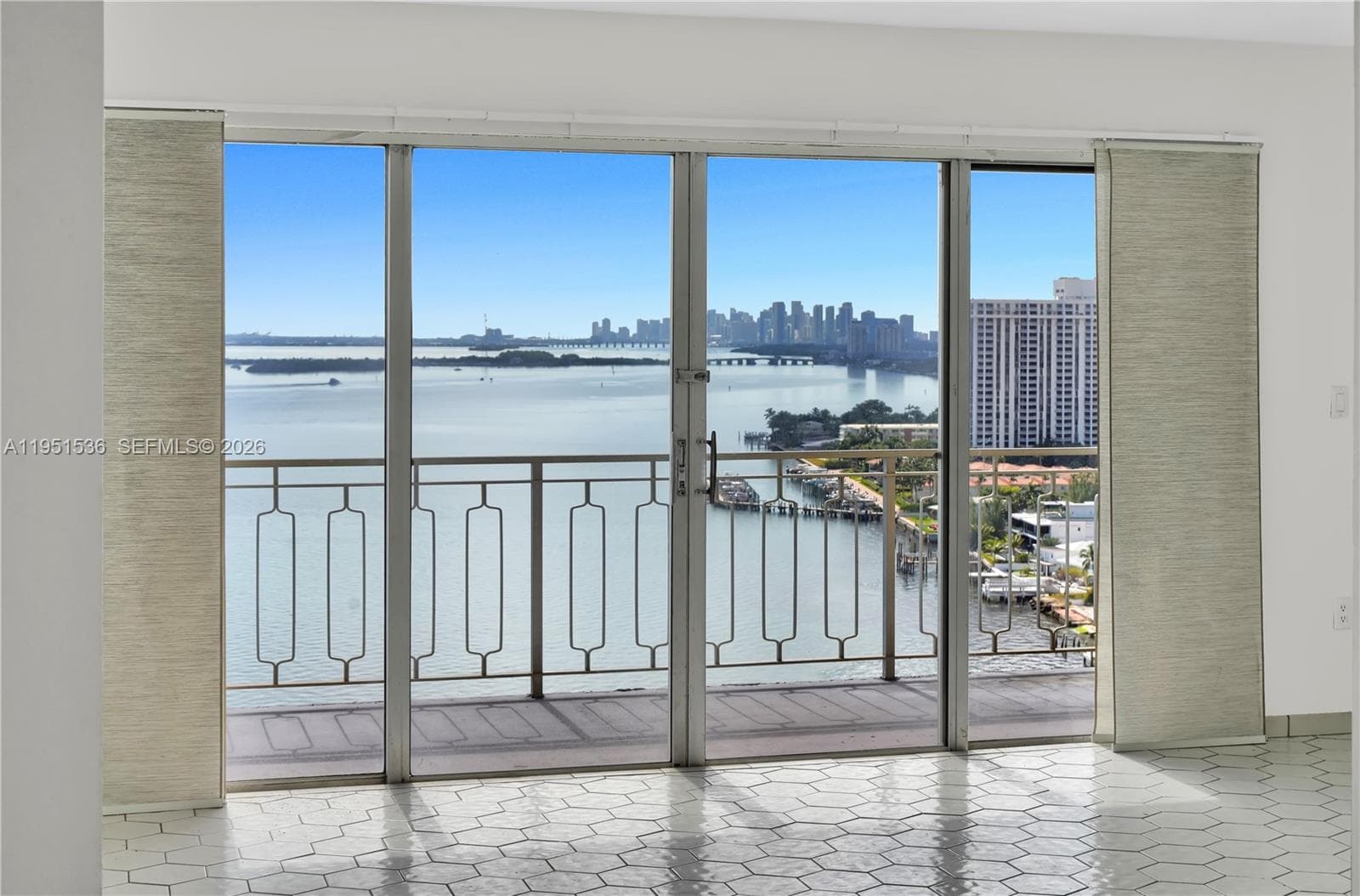 11111 Biscayne Blvd # 21C, Miami FL 33181