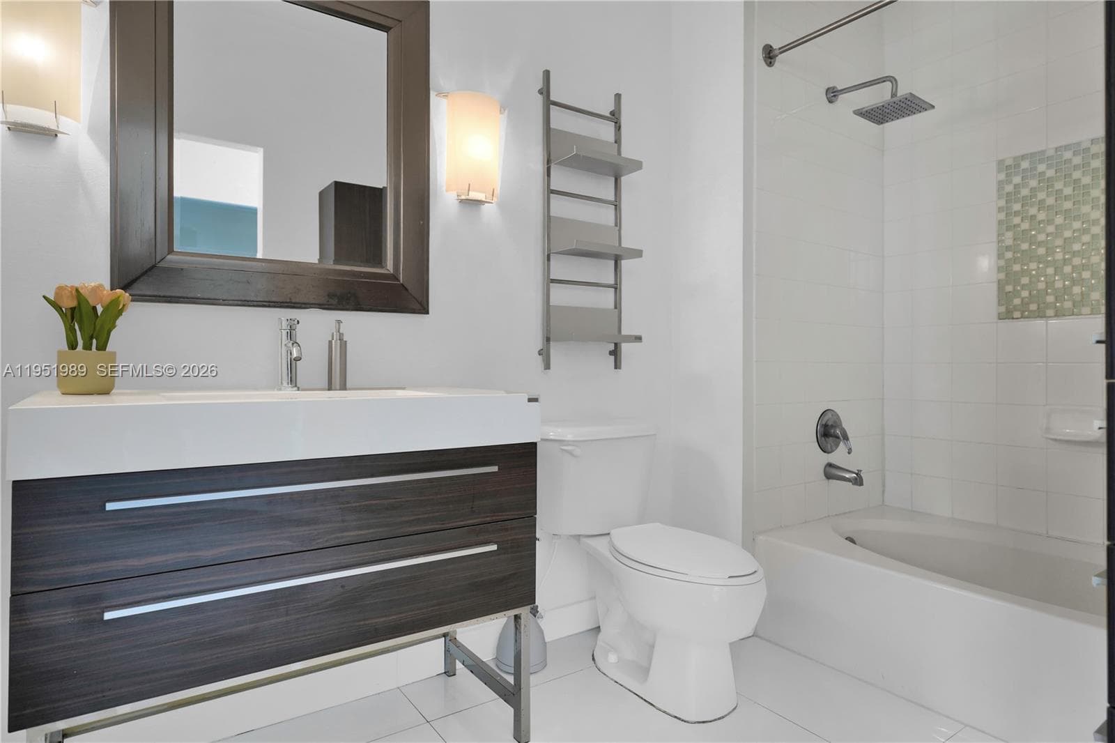 2001 Biscayne Blvd # 3213, Miami FL 33137