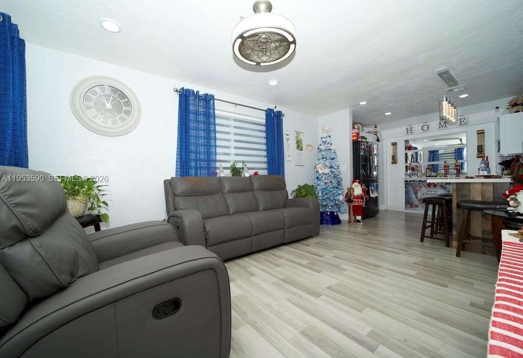 10910 SW 217th Ter, Miami FL 33170
