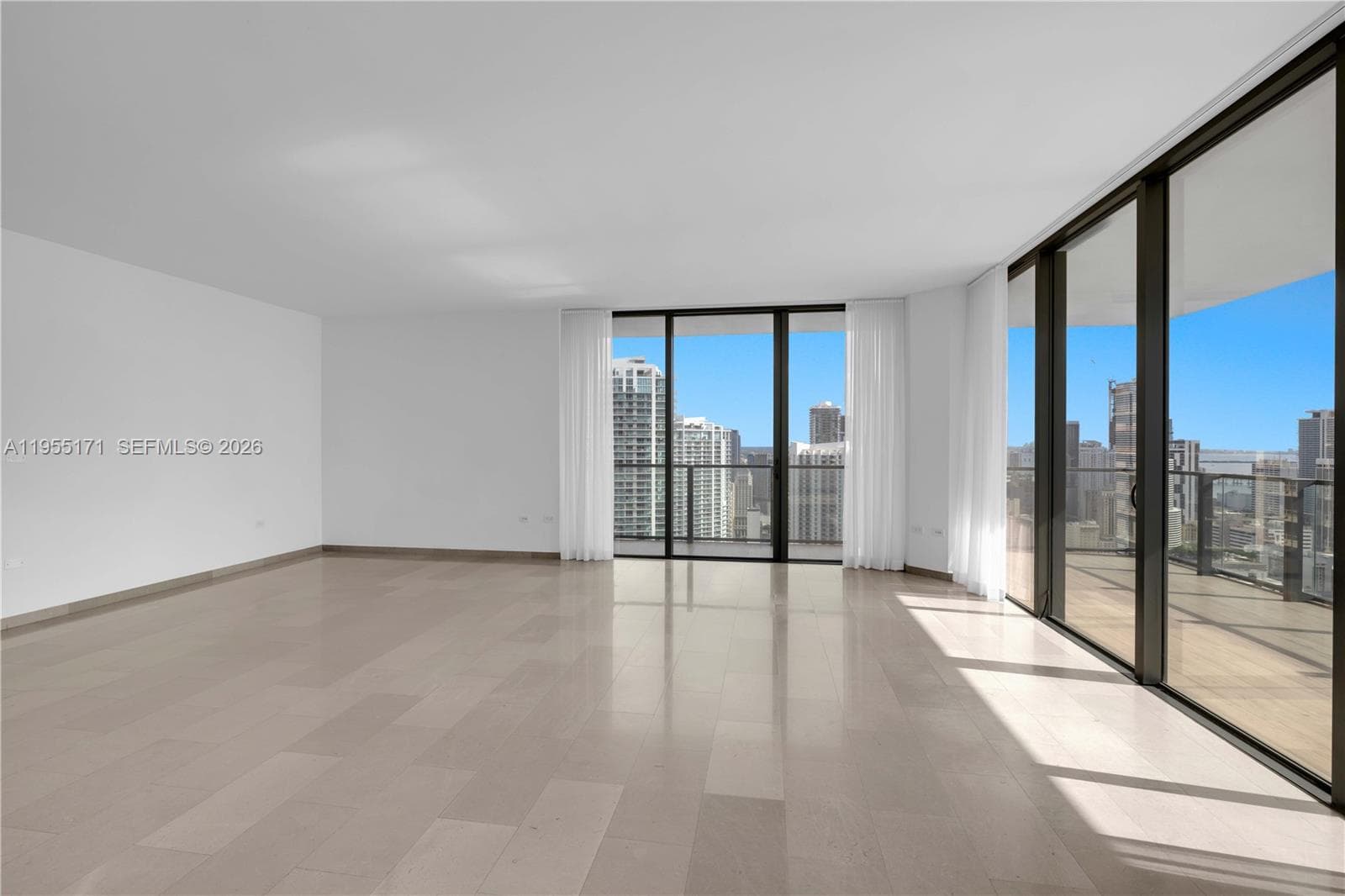 88 SW 7th St # 3711, Miami FL 33130