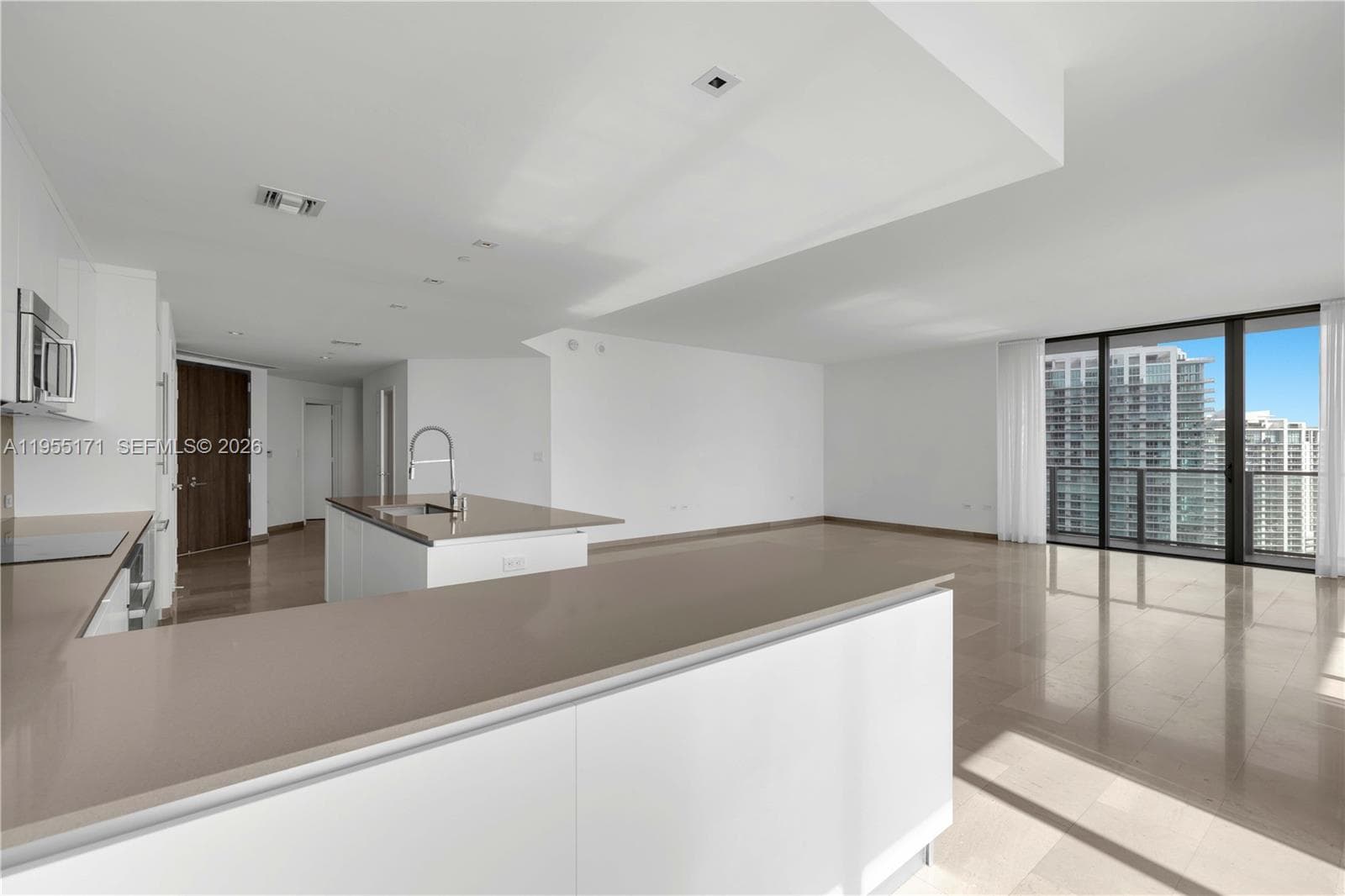 88 SW 7th St # 3711, Miami FL 33130