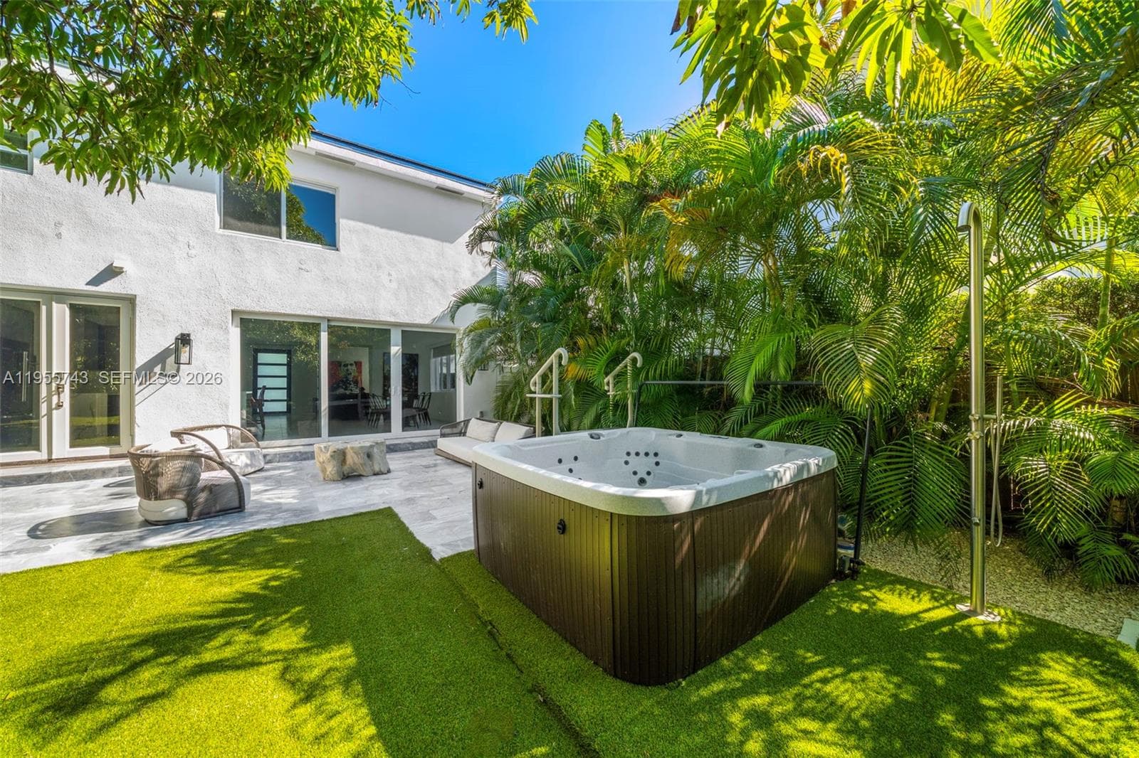 3166 Royal Palm Ave, Miami Beach FL 33140