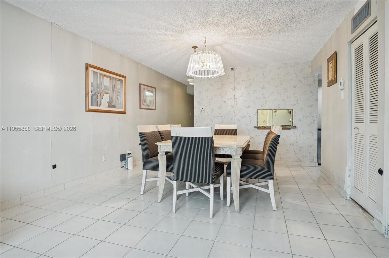 4301 Collins Ave # 202, Miami Beach FL 33140