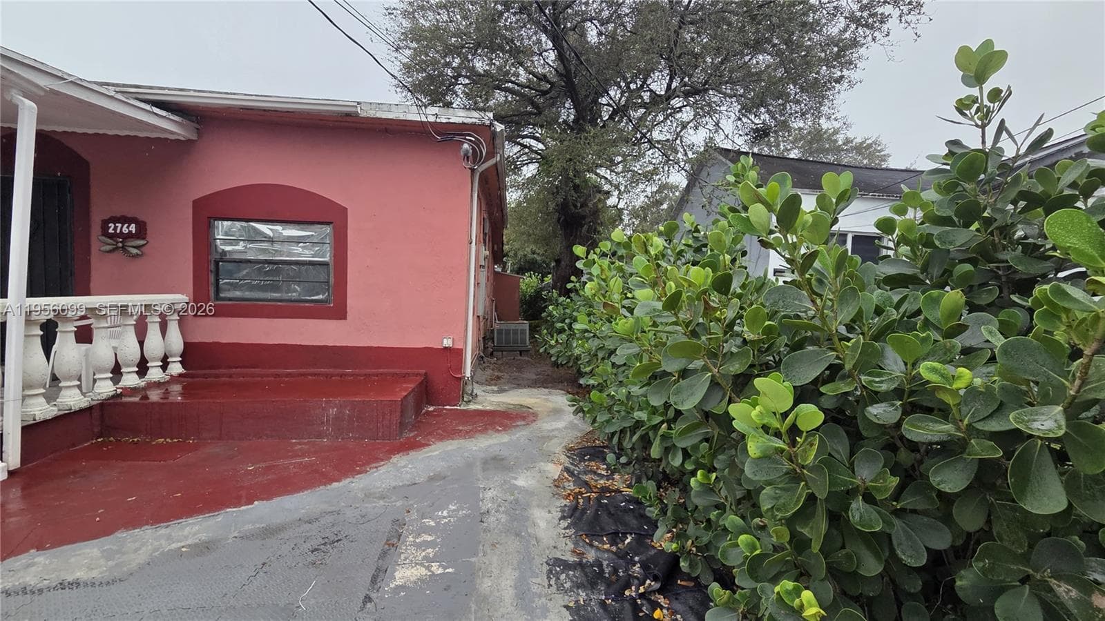 2764 NW 31st St, Miami FL 33142