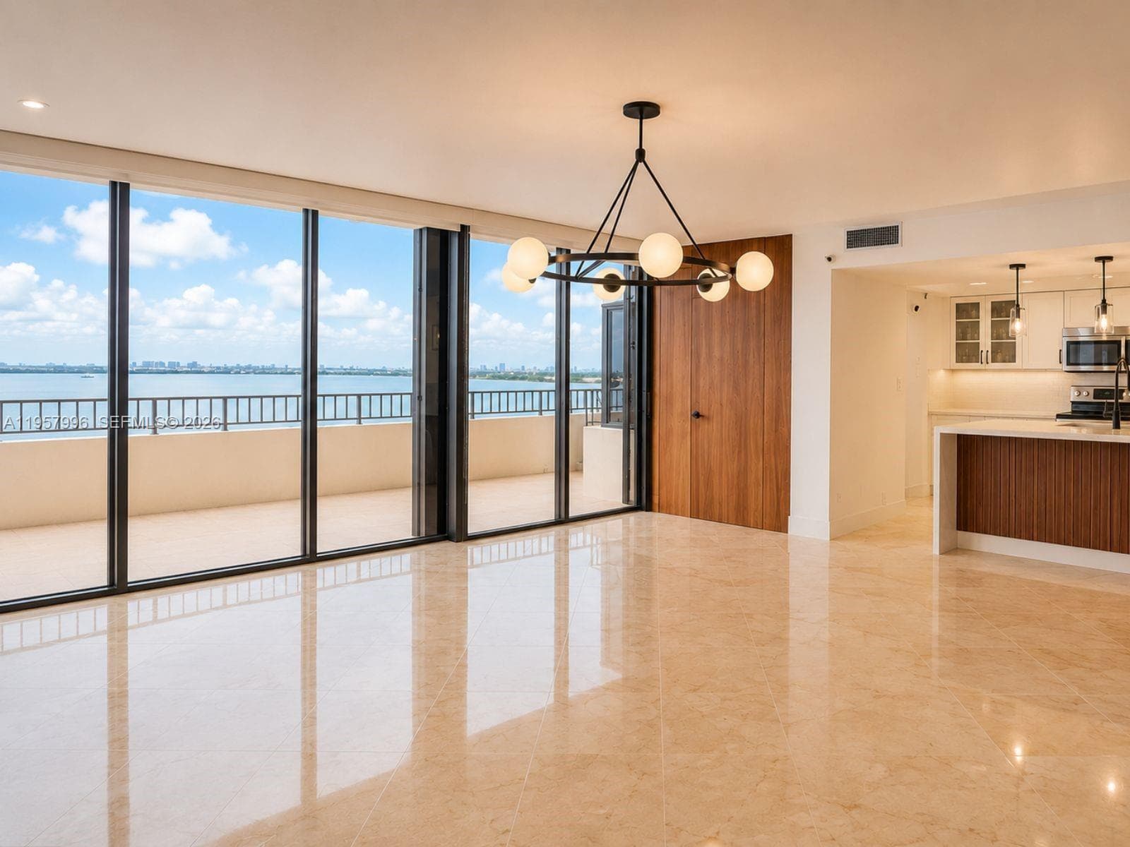 520 Brickell Key Dr # A1904, Miami FL 33131