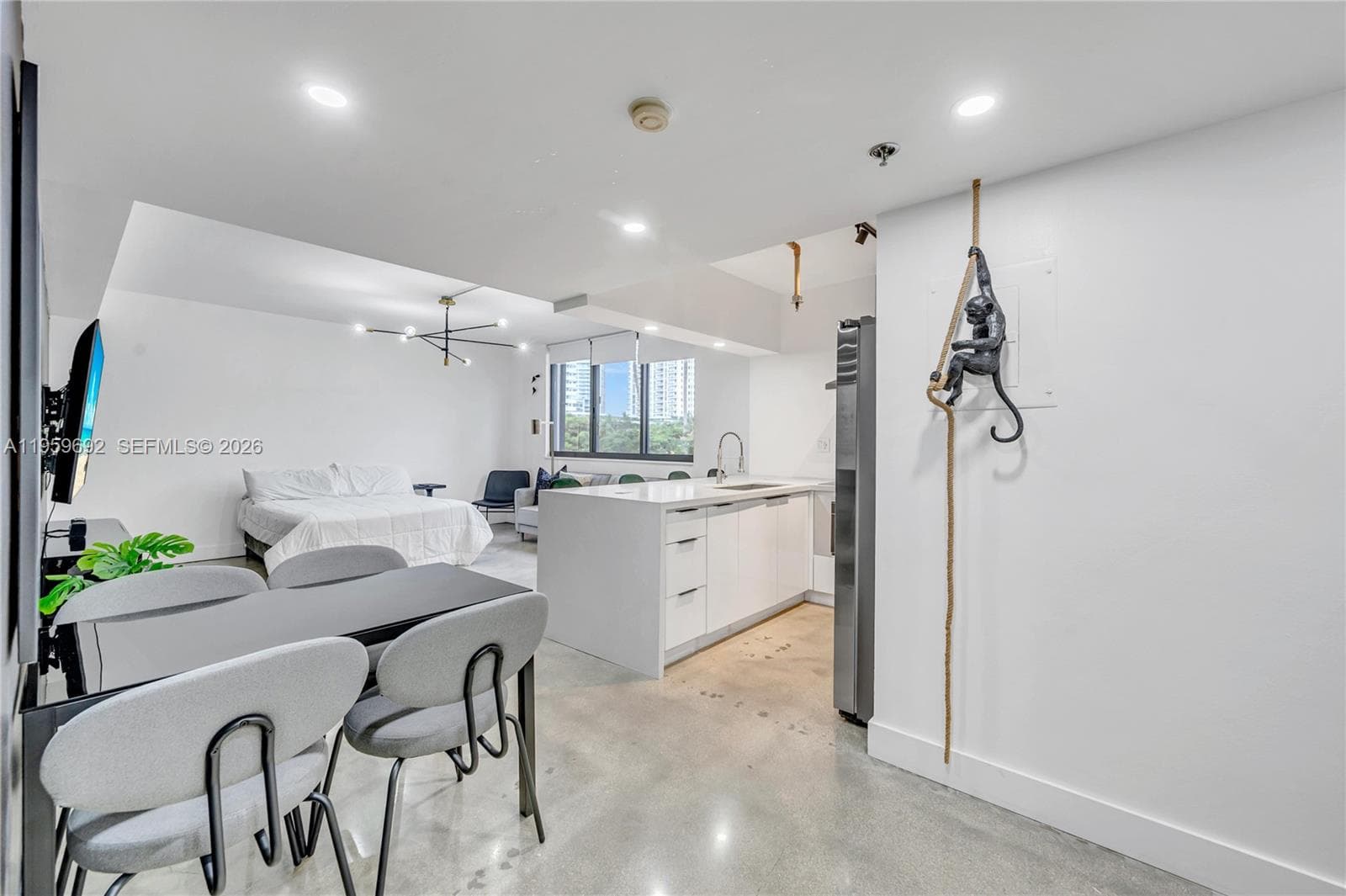 540 Brickell Key Dr # 409, Miami FL 33131