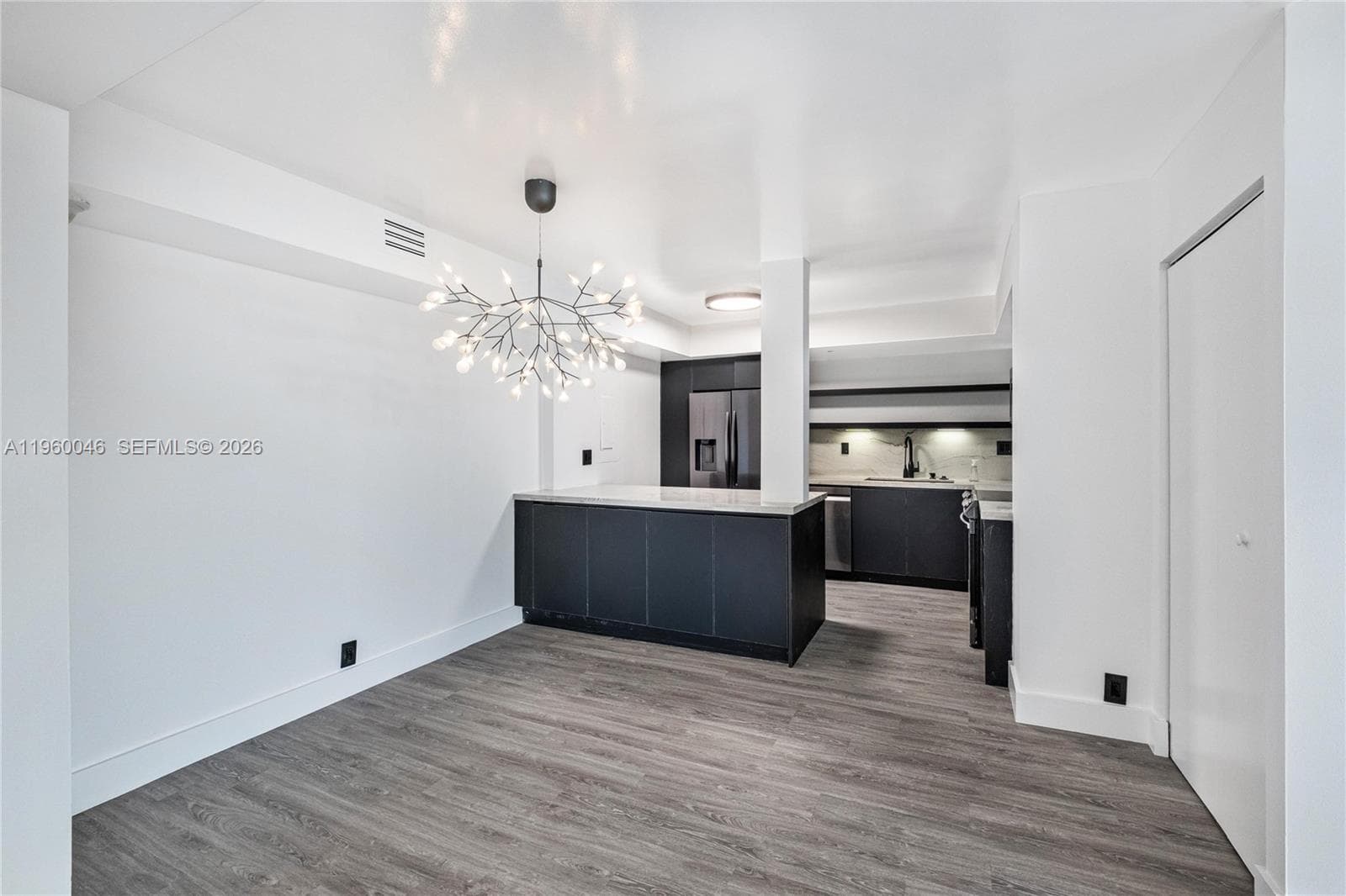 4000 Towerside Ter # 1509, Miami FL 33138