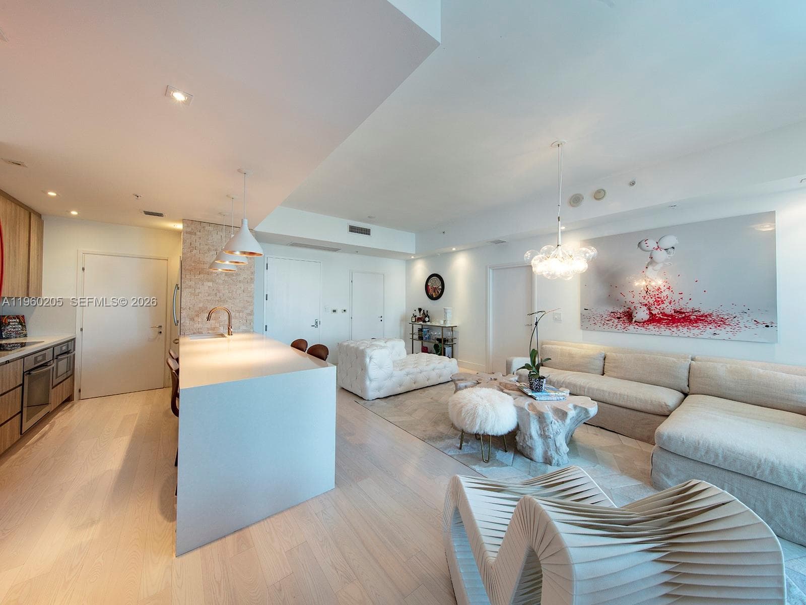 50 S Pointe Dr # 707, Miami Beach FL 33139