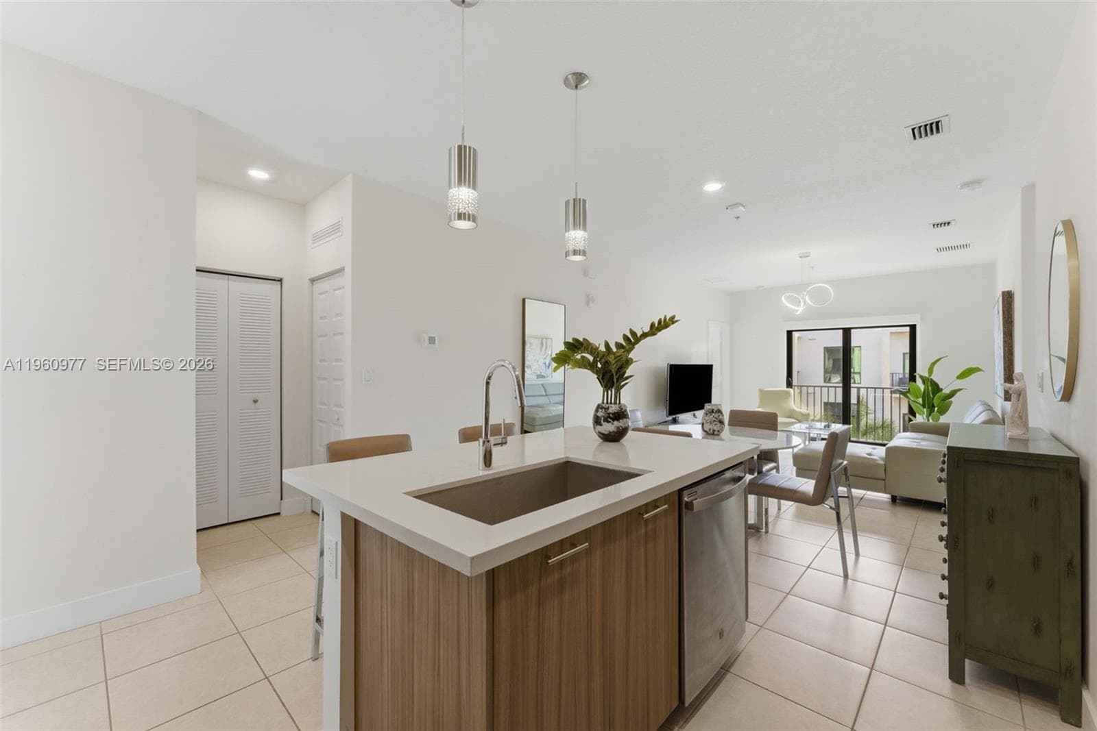8301 NW 41st St # 407, Doral FL 33166
