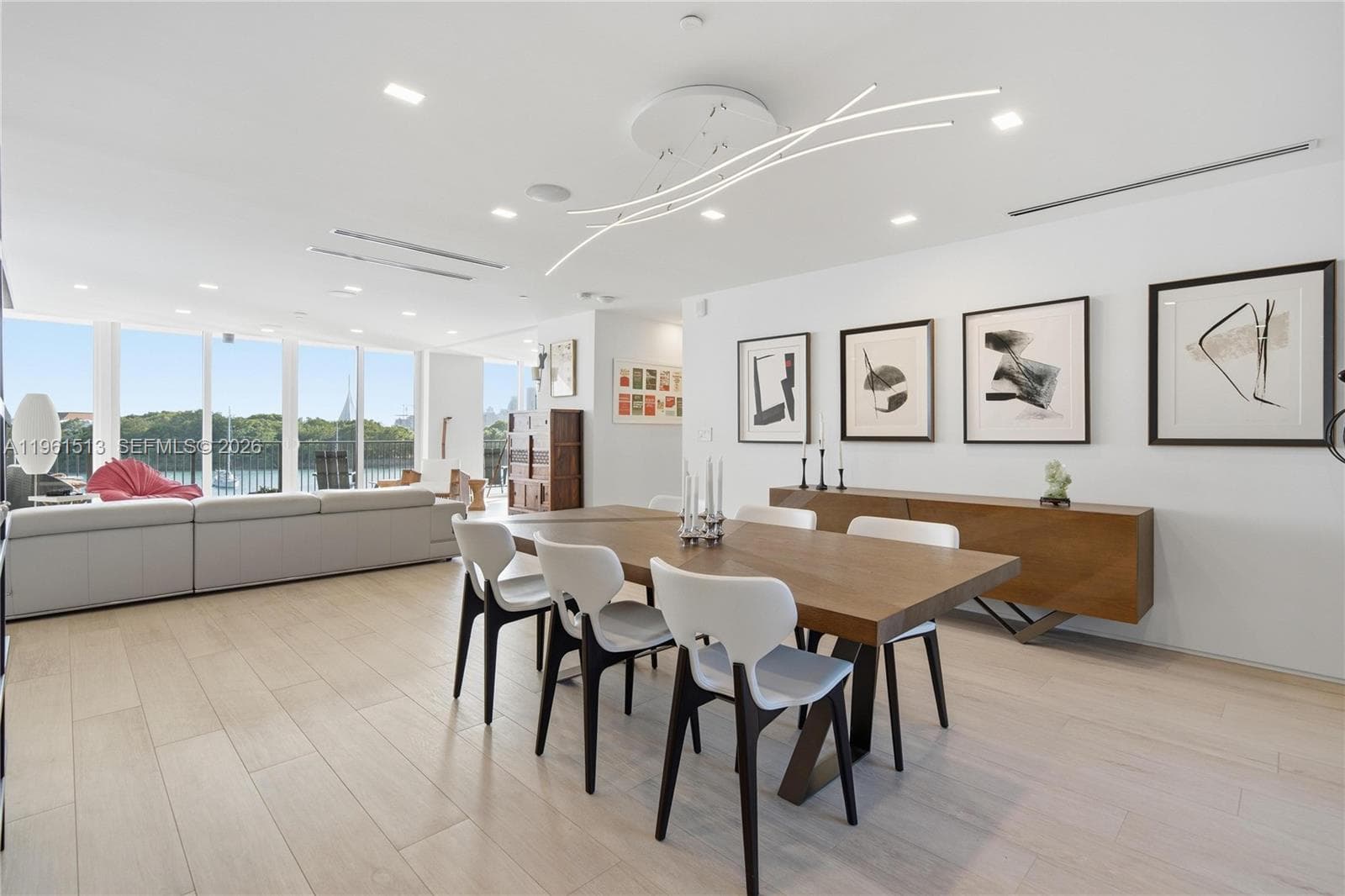 1000 Venetian Way # 403, Miami Beach FL 33139