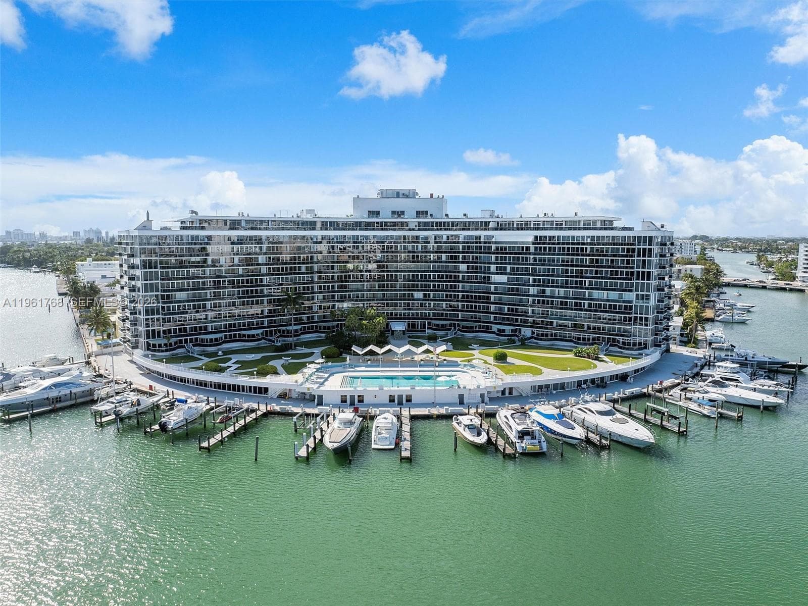 900 Bay Dr # 1012, Miami Beach FL 33141