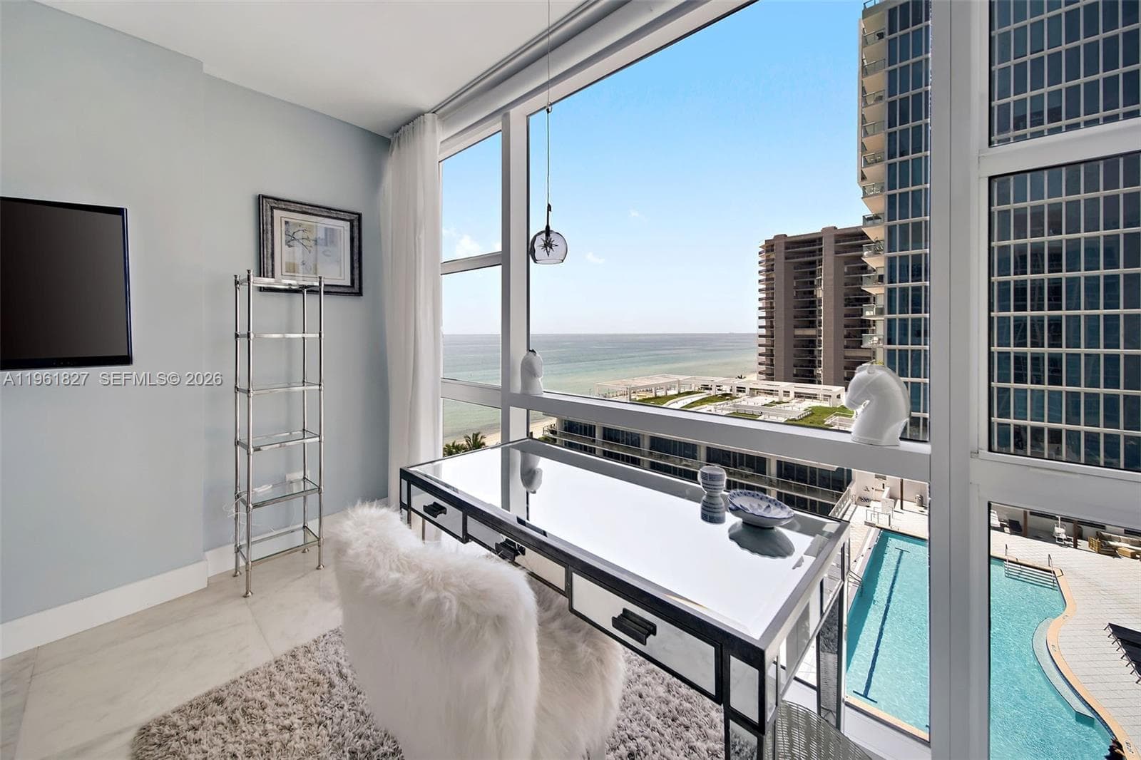 6801 Collins Ave, Miami Beach FL 33141