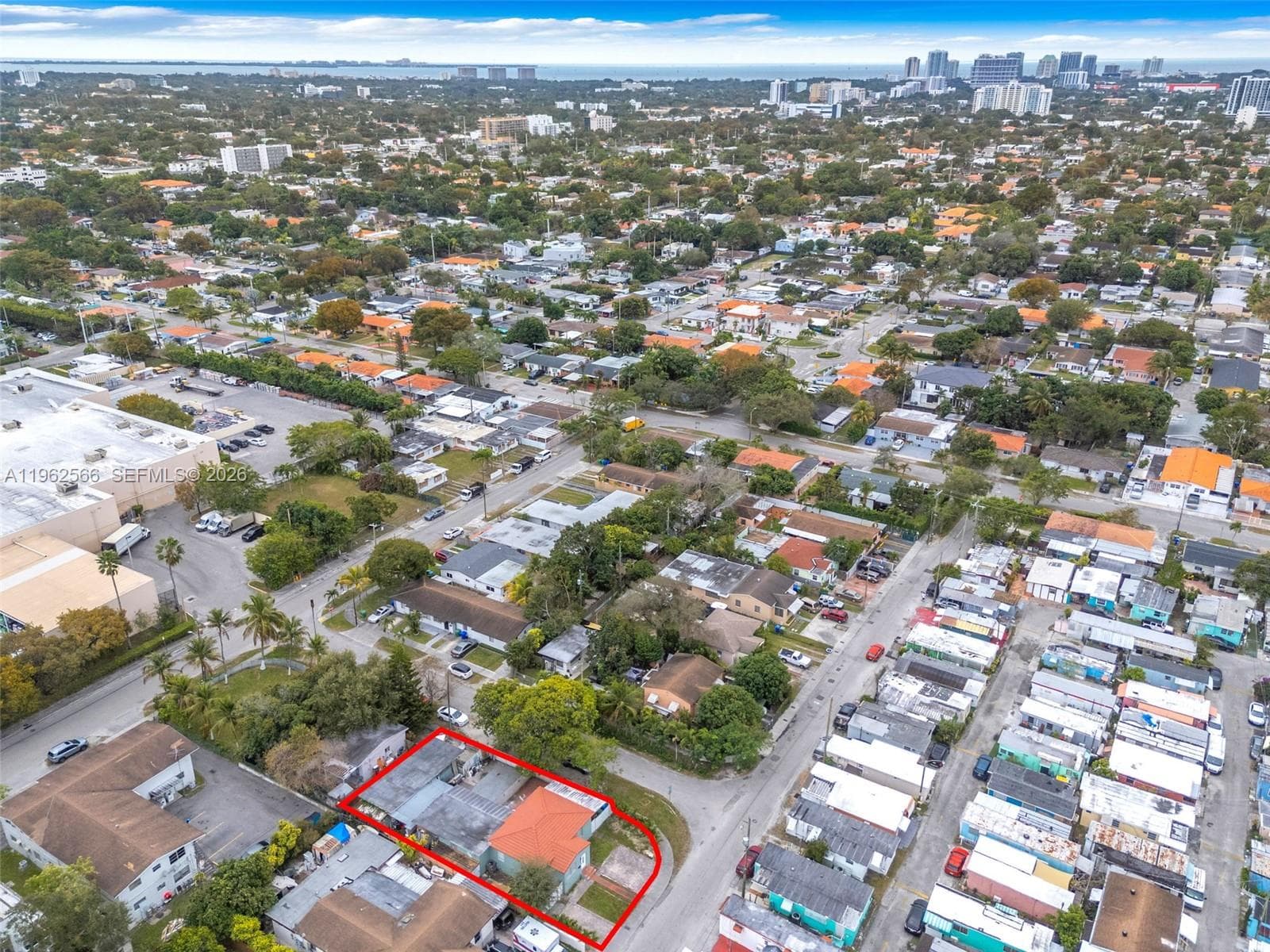 941 SW 31st Ct, Miami FL 33135