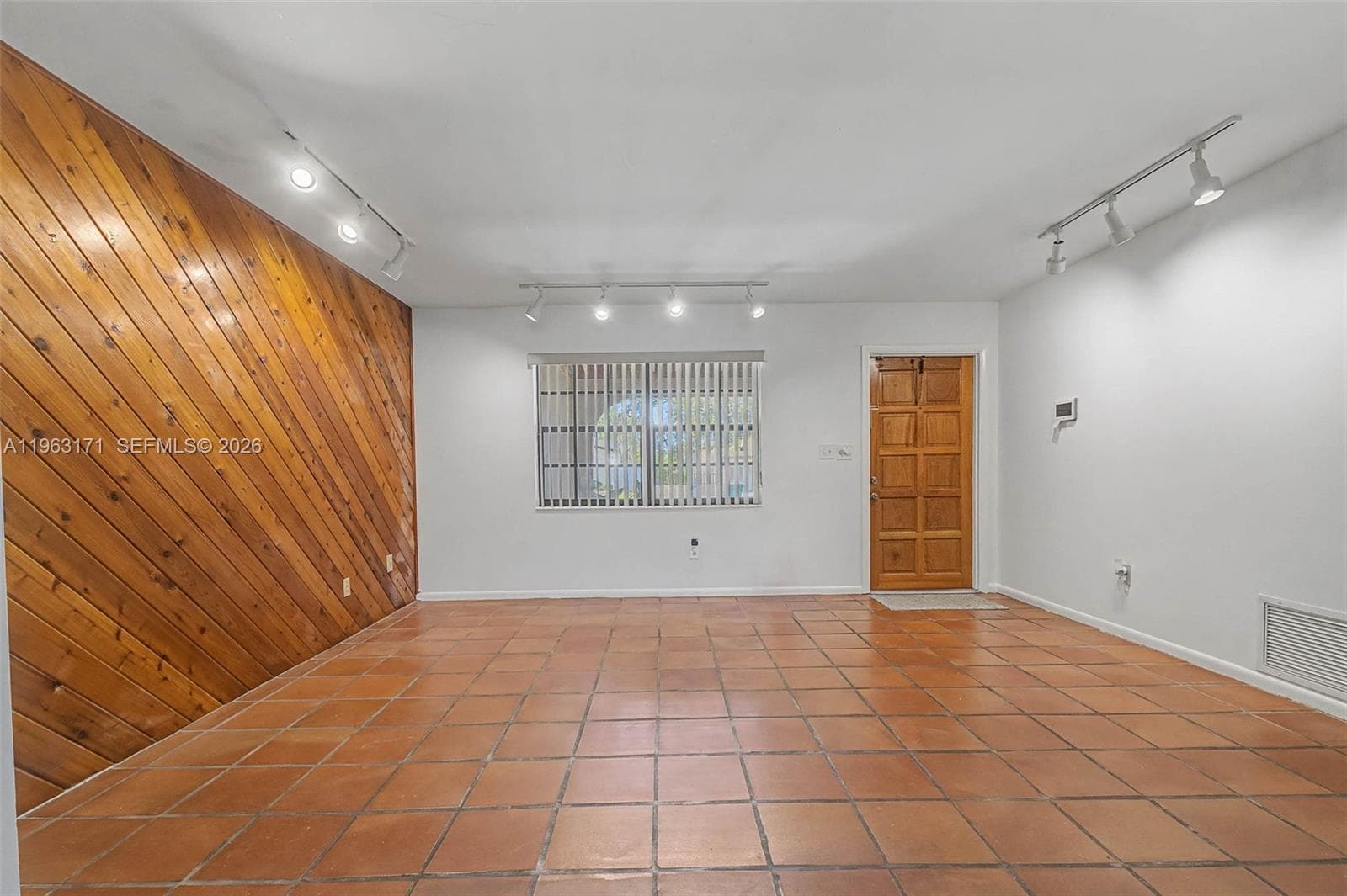 7354 SW 135th Ct, Miami FL 33183