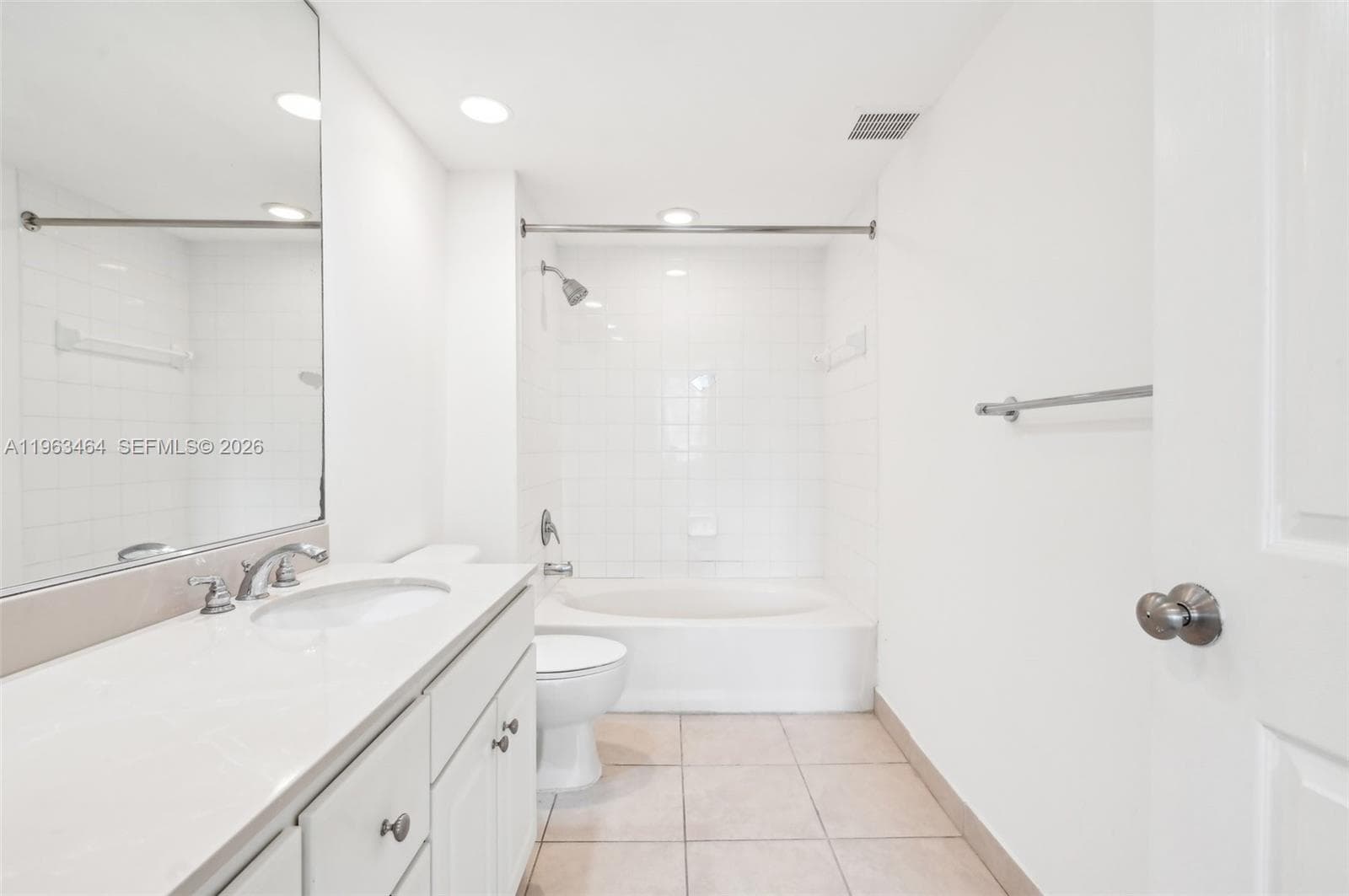 2000 N Bayshore Dr # 304, Miami FL 33137