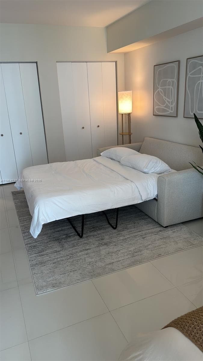 475 Brickell Ave # 3510, Miami FL 33131