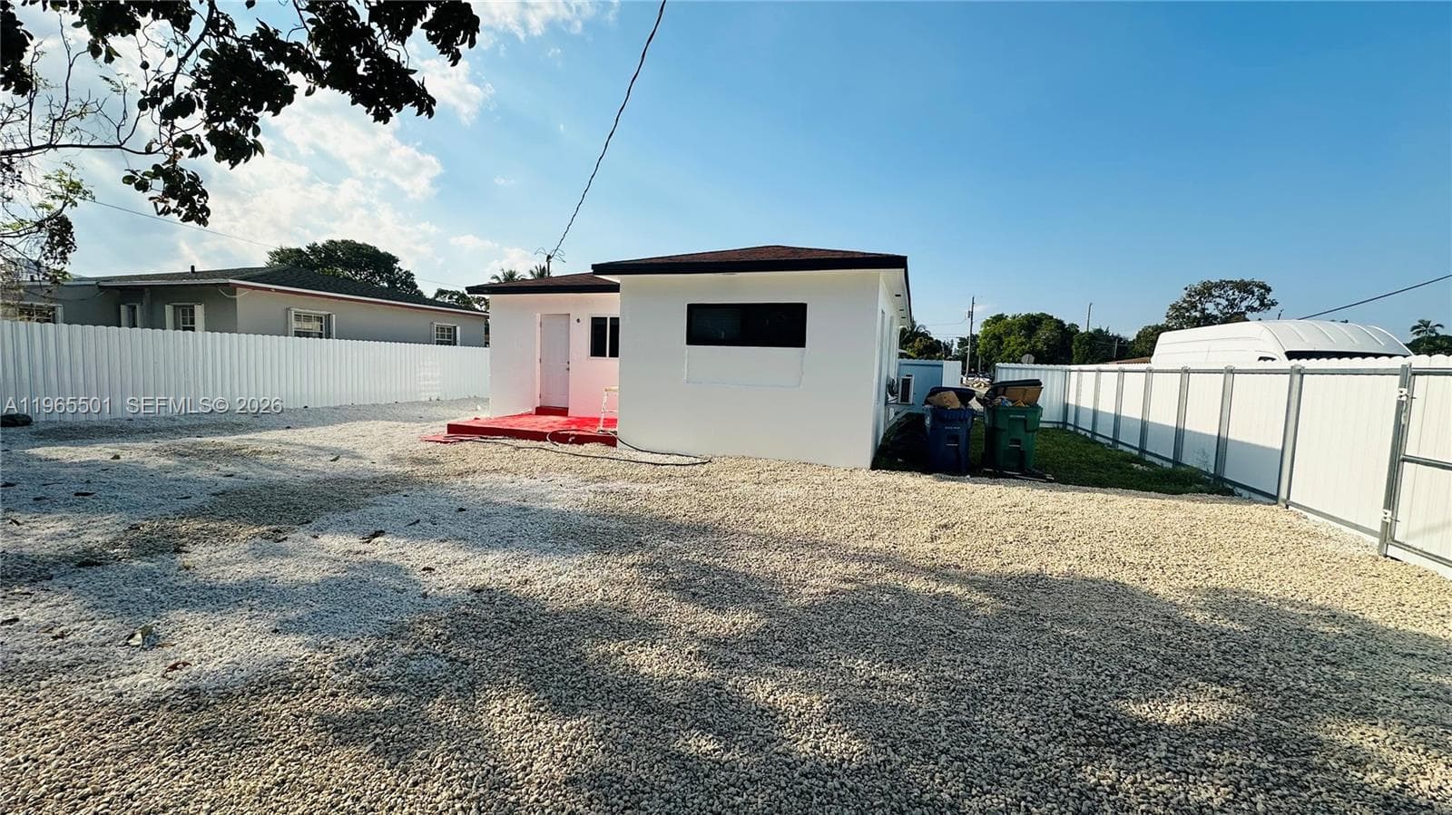 1100 NW 75th St, Miami FL 33150