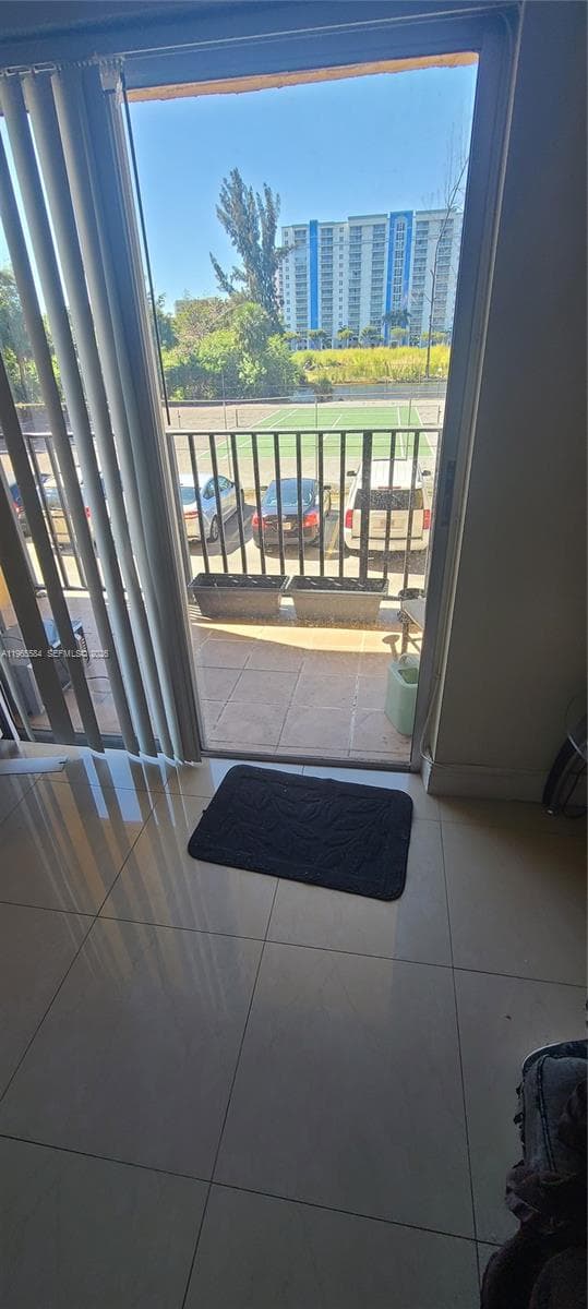 4801 NW 7 ST # 16, Miami FL 33126