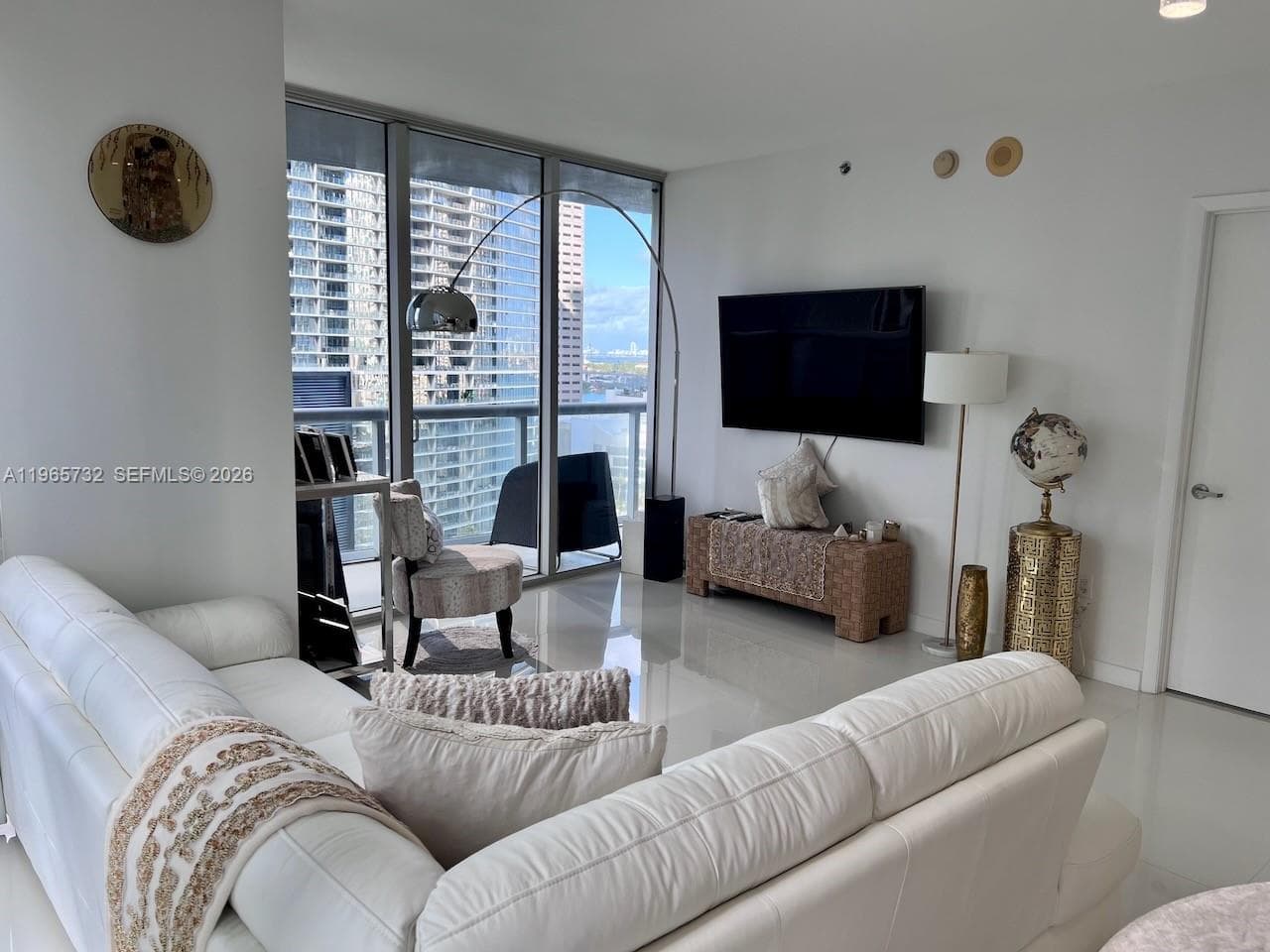 475 Brickell Ave # 1715, Miami FL 33131