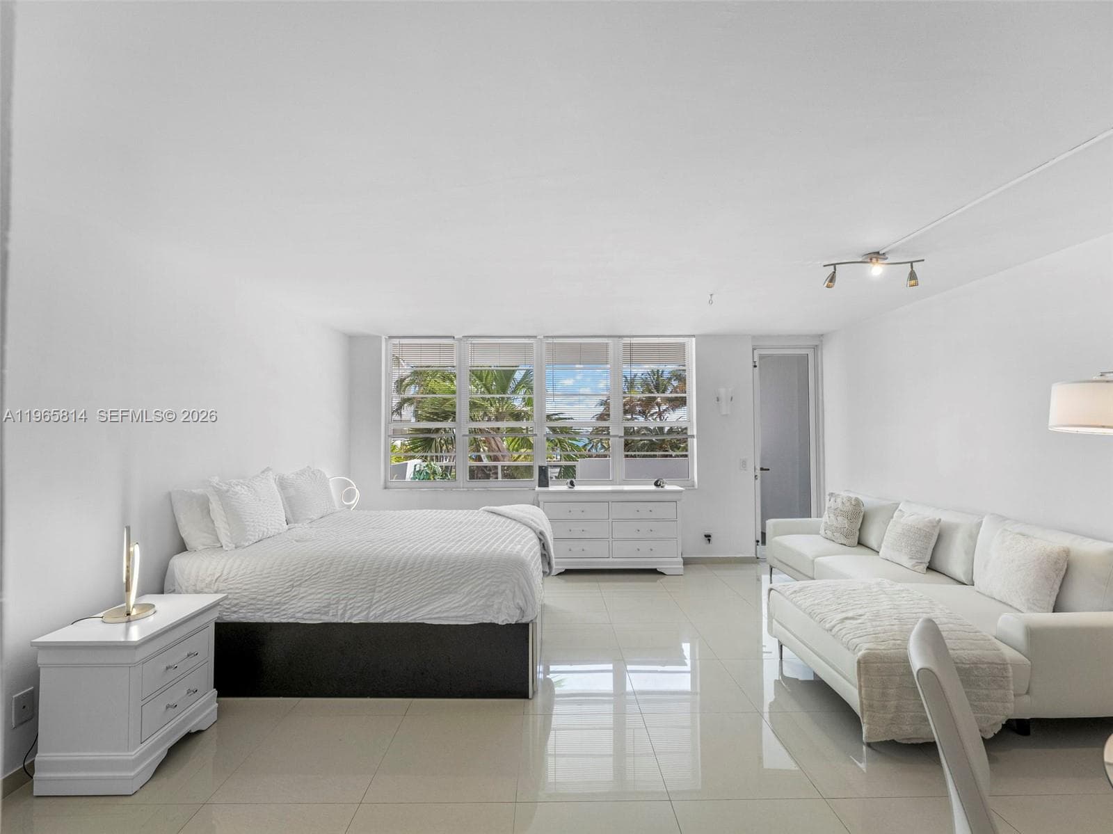 100 Lincoln Rd # 417, Miami Beach FL 33139