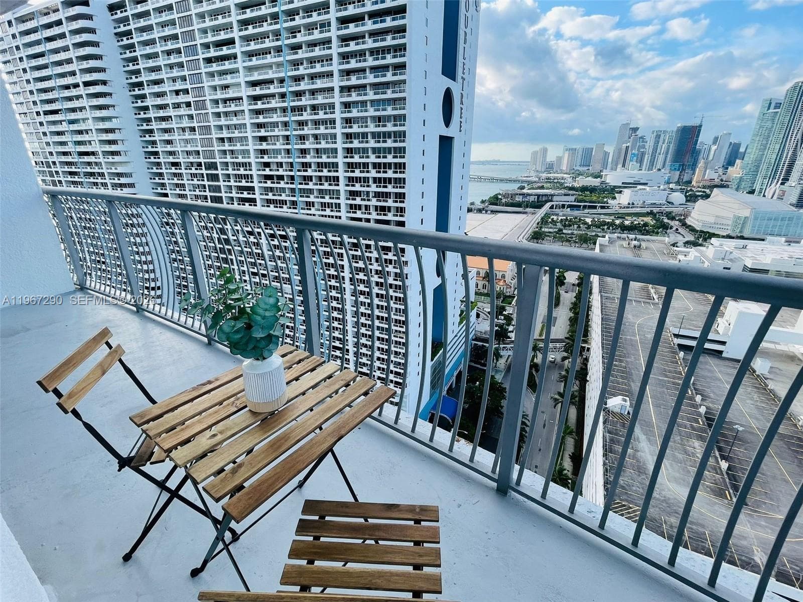 1750 N Bayshore Dr # 2710, Miami FL 33132